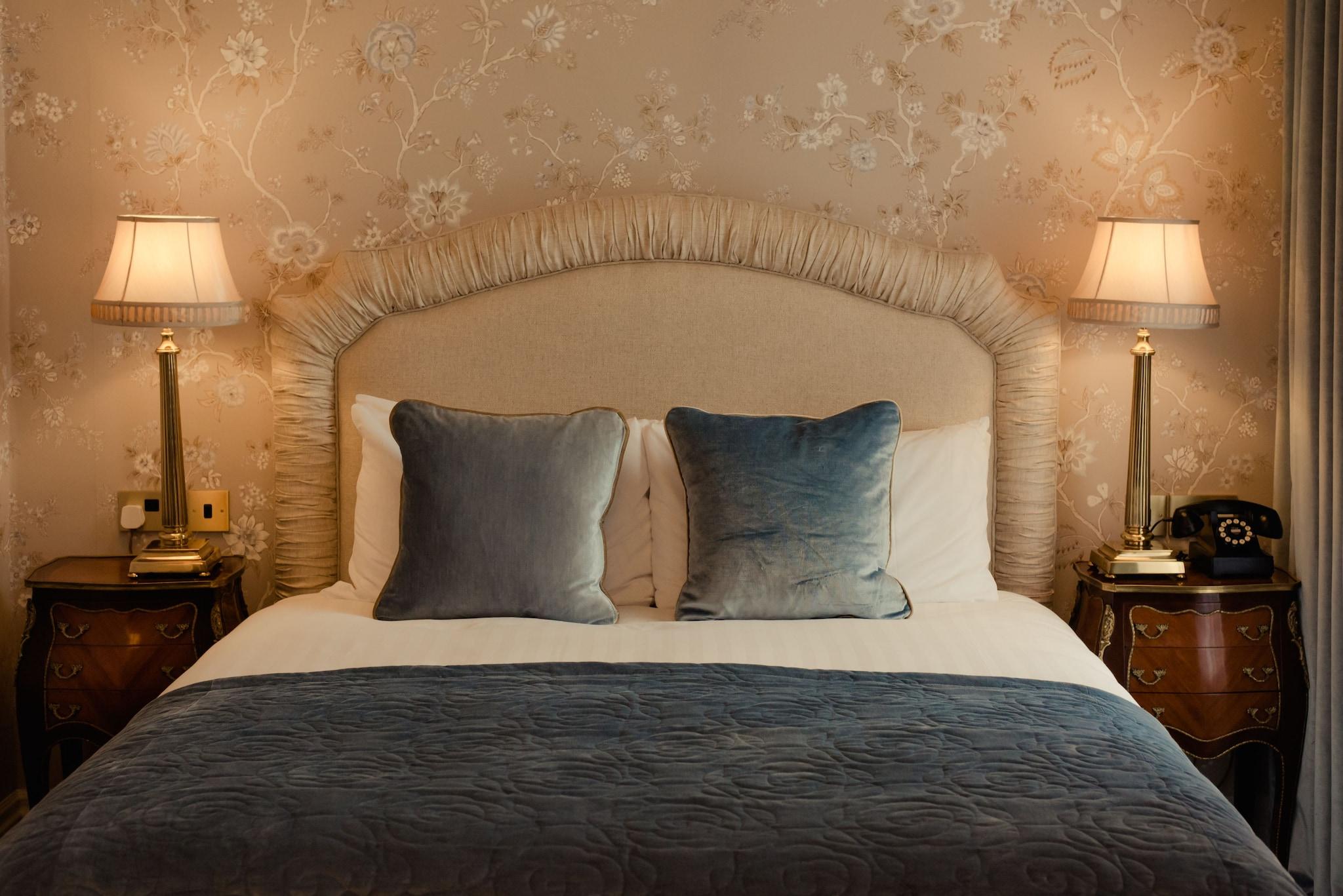 Double Superior King Bed