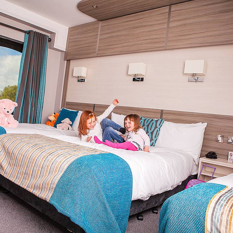 Family Room Capacity 5