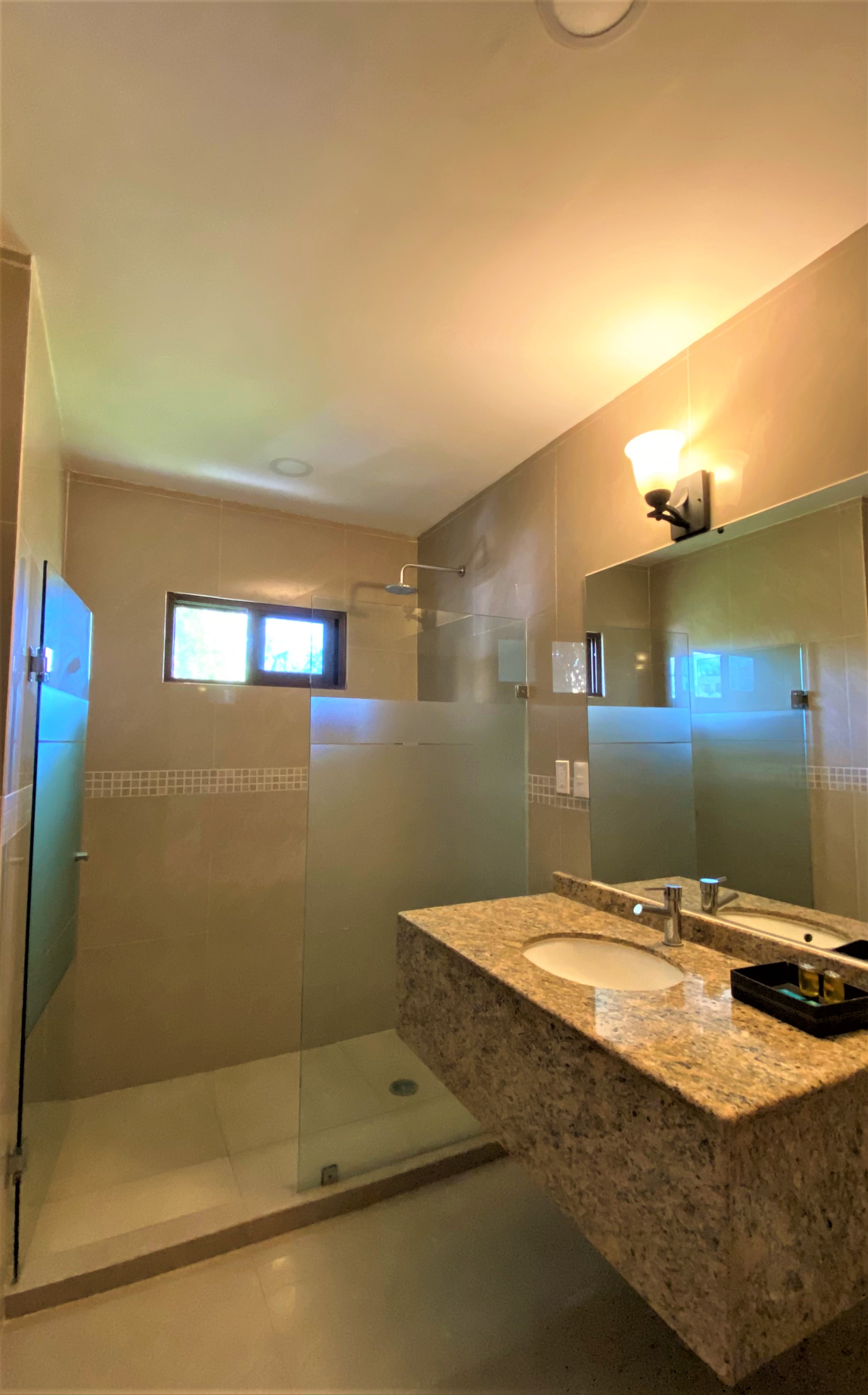 Double Deluxe King Bed