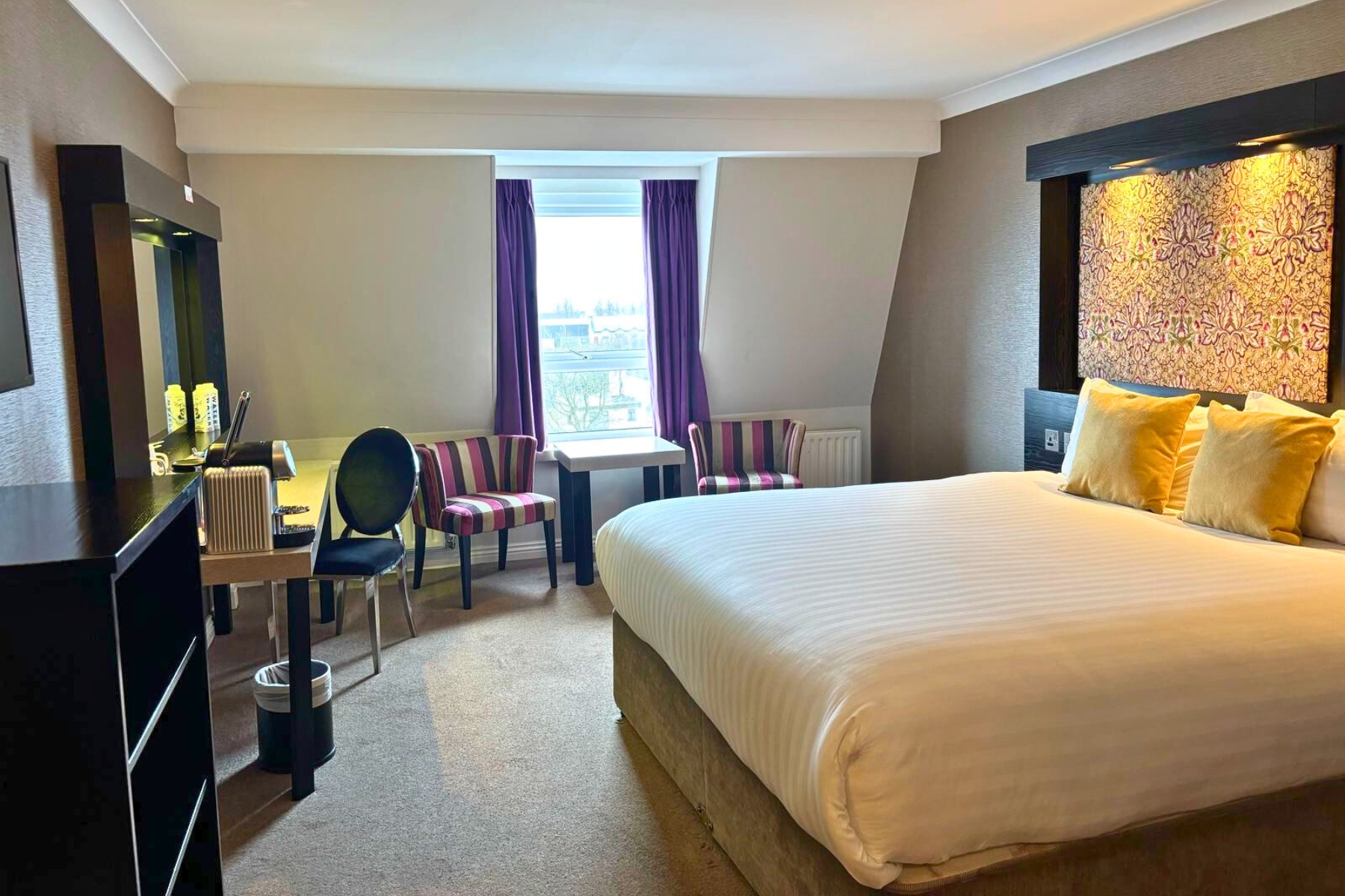 Double Deluxe King Bed