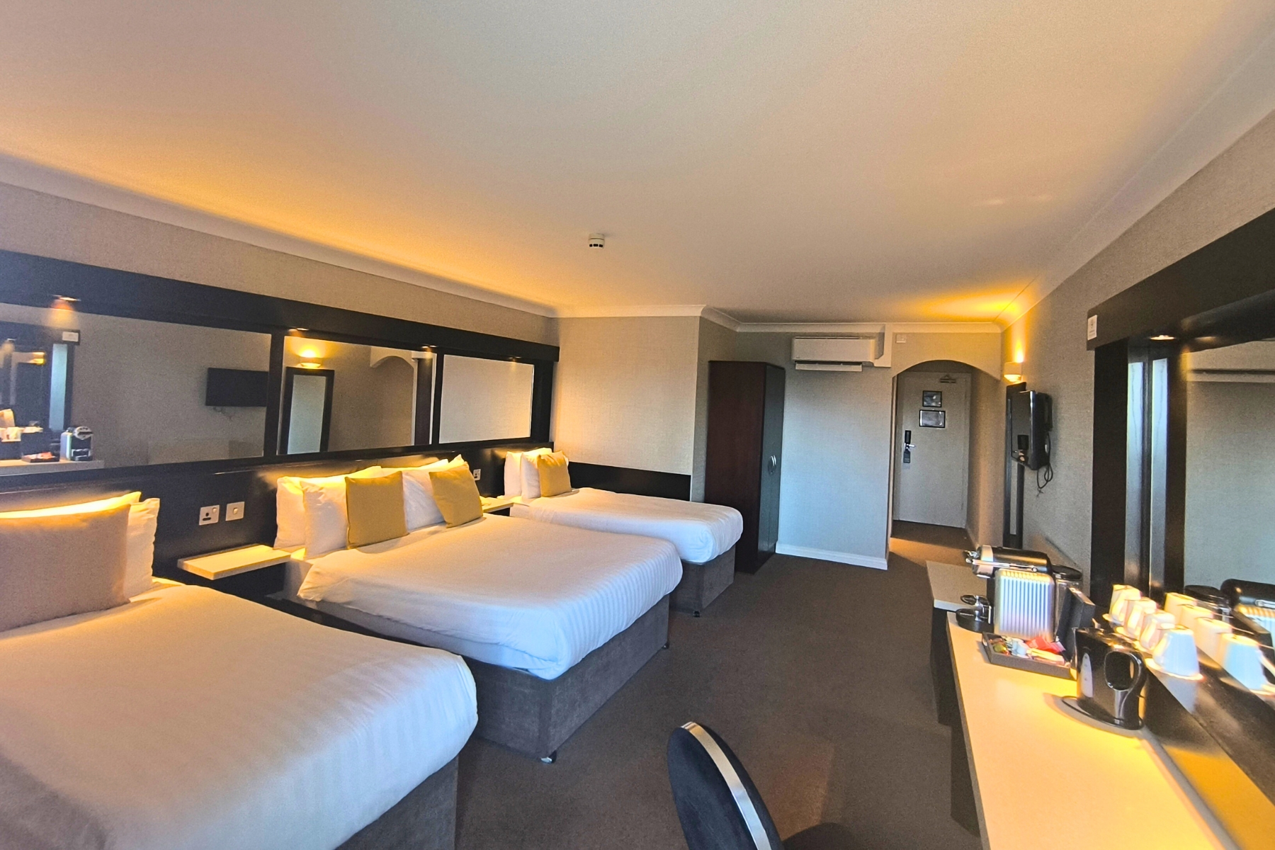 Family Room Capacity 4 One Bedroom