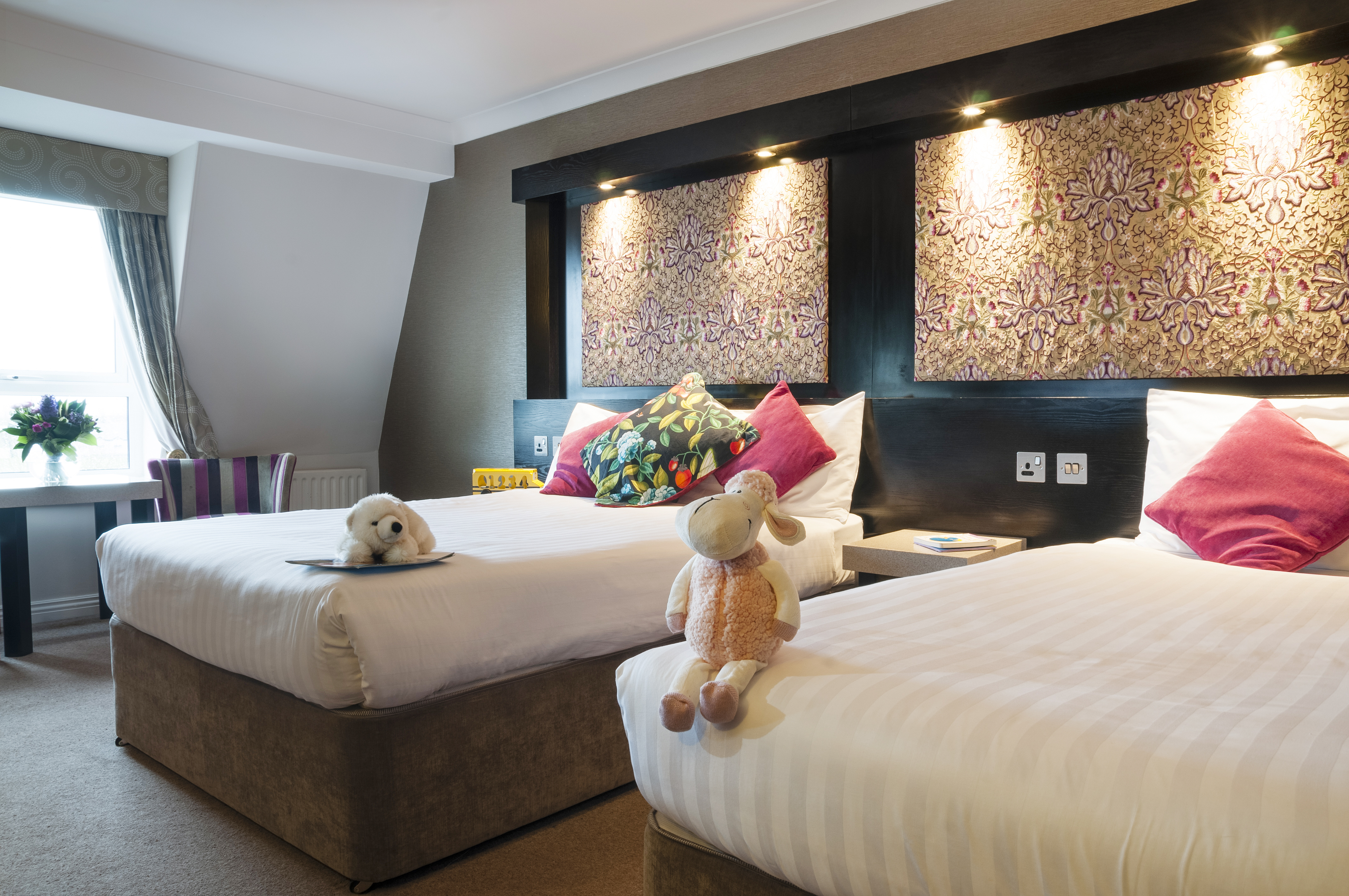 Triple Deluxe Two Beds