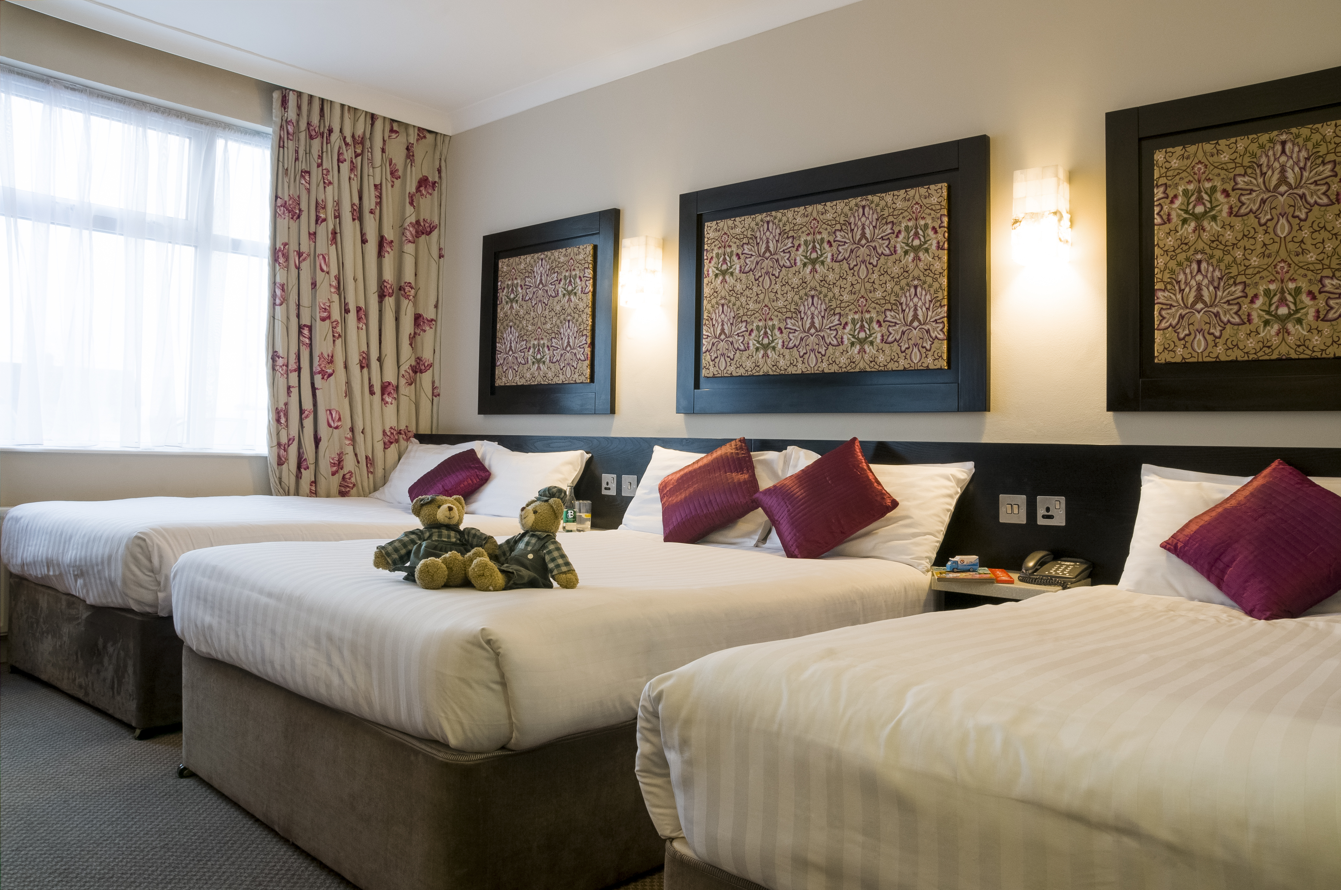 Family Room Capacity 4