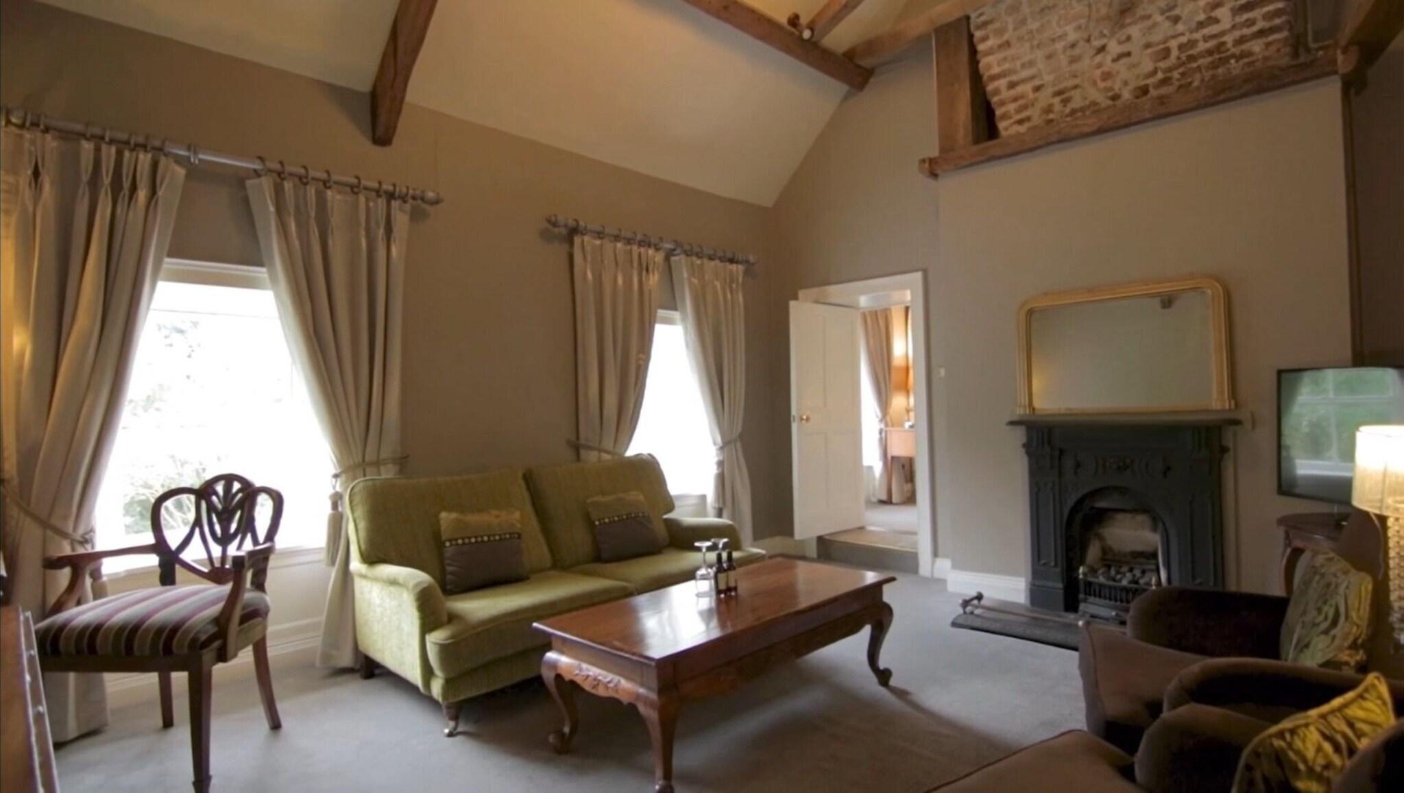 Junior Suite King Size Bed