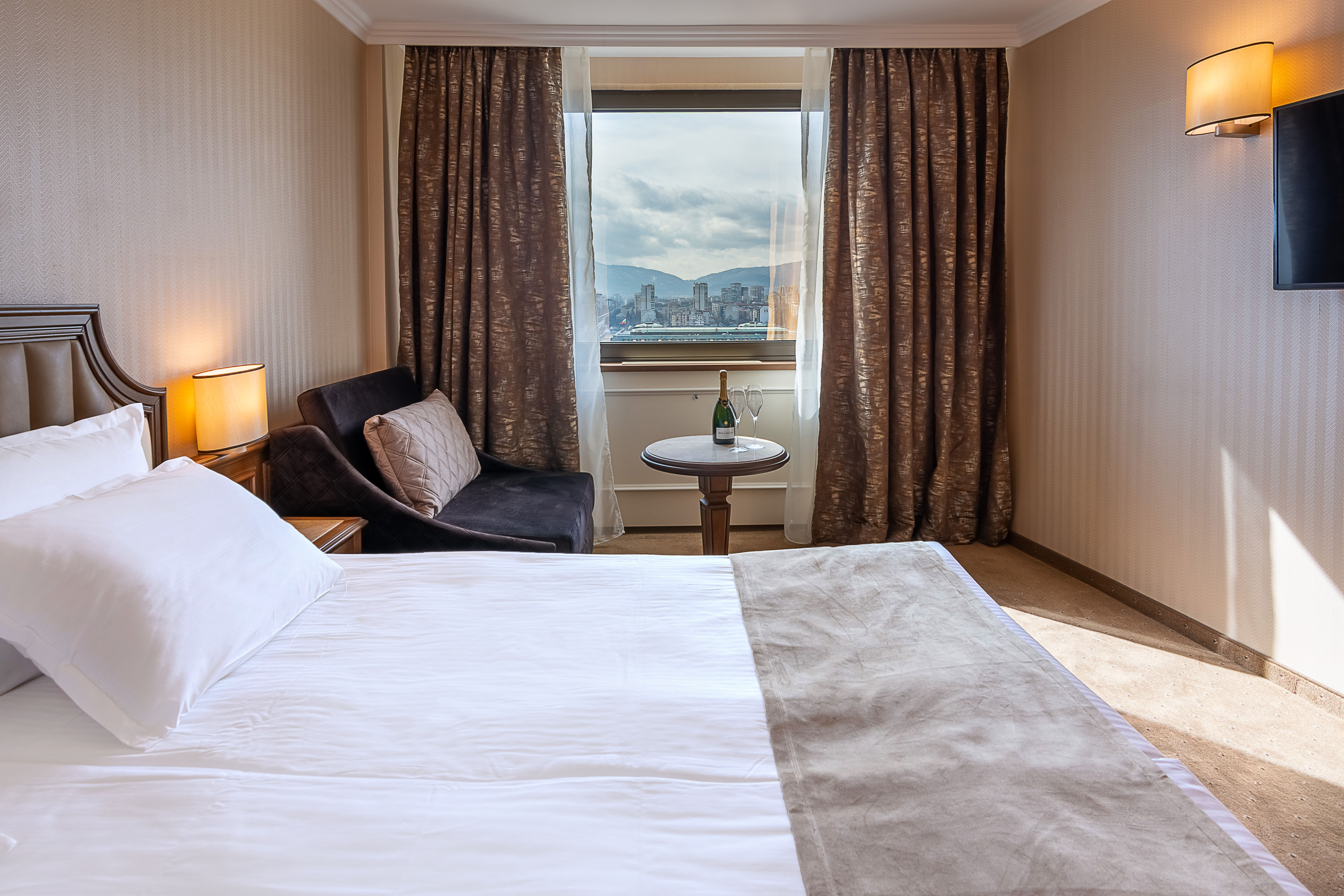 Double Premium with Views