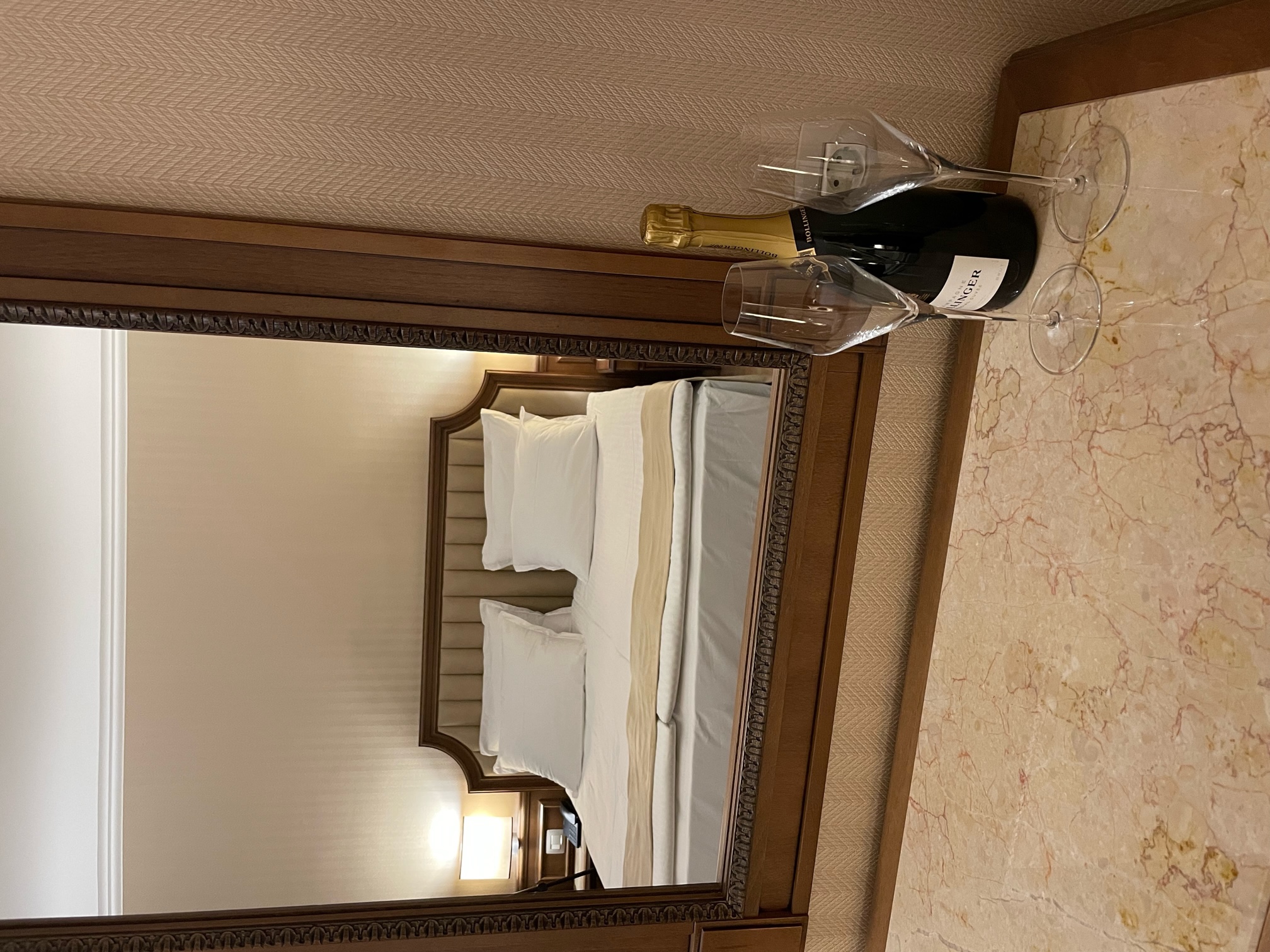 Single Premium King Bed