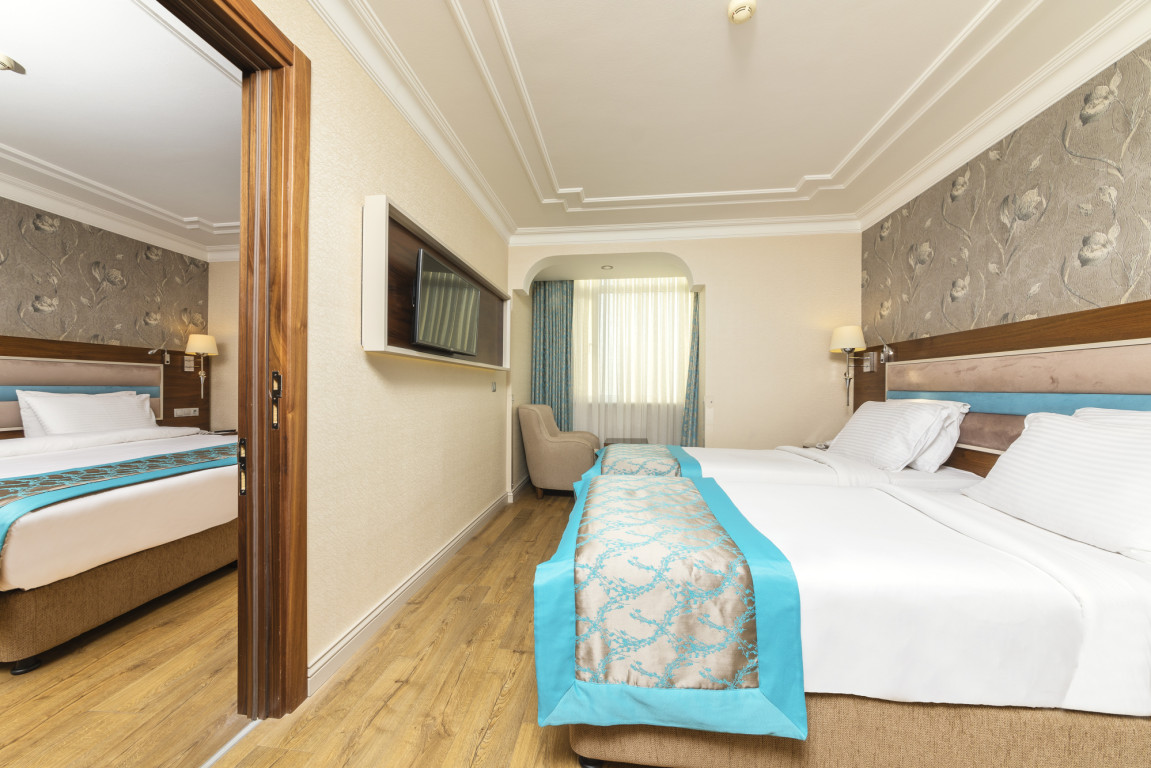 Family Room Connecting Room