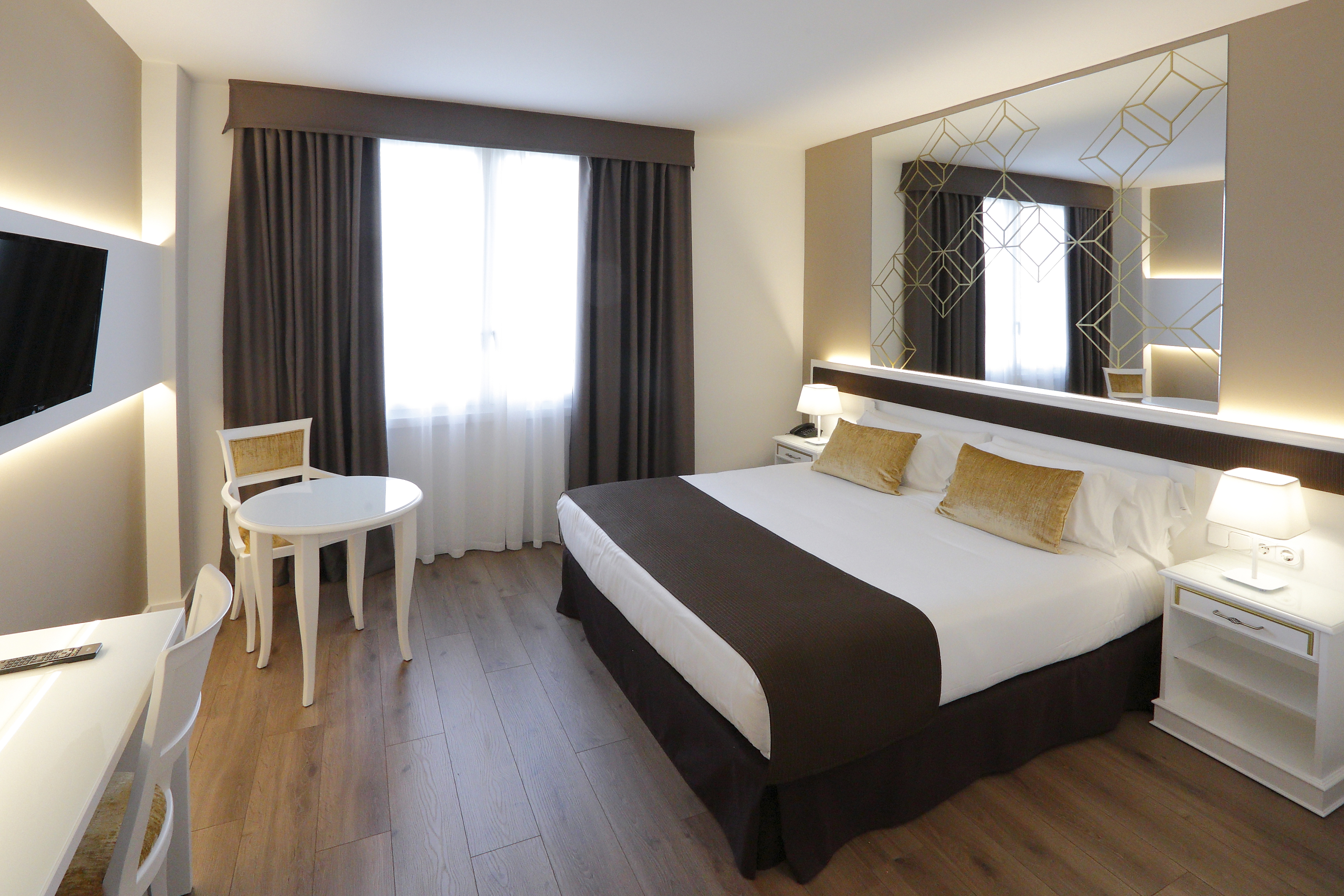 Double or Twin Standard