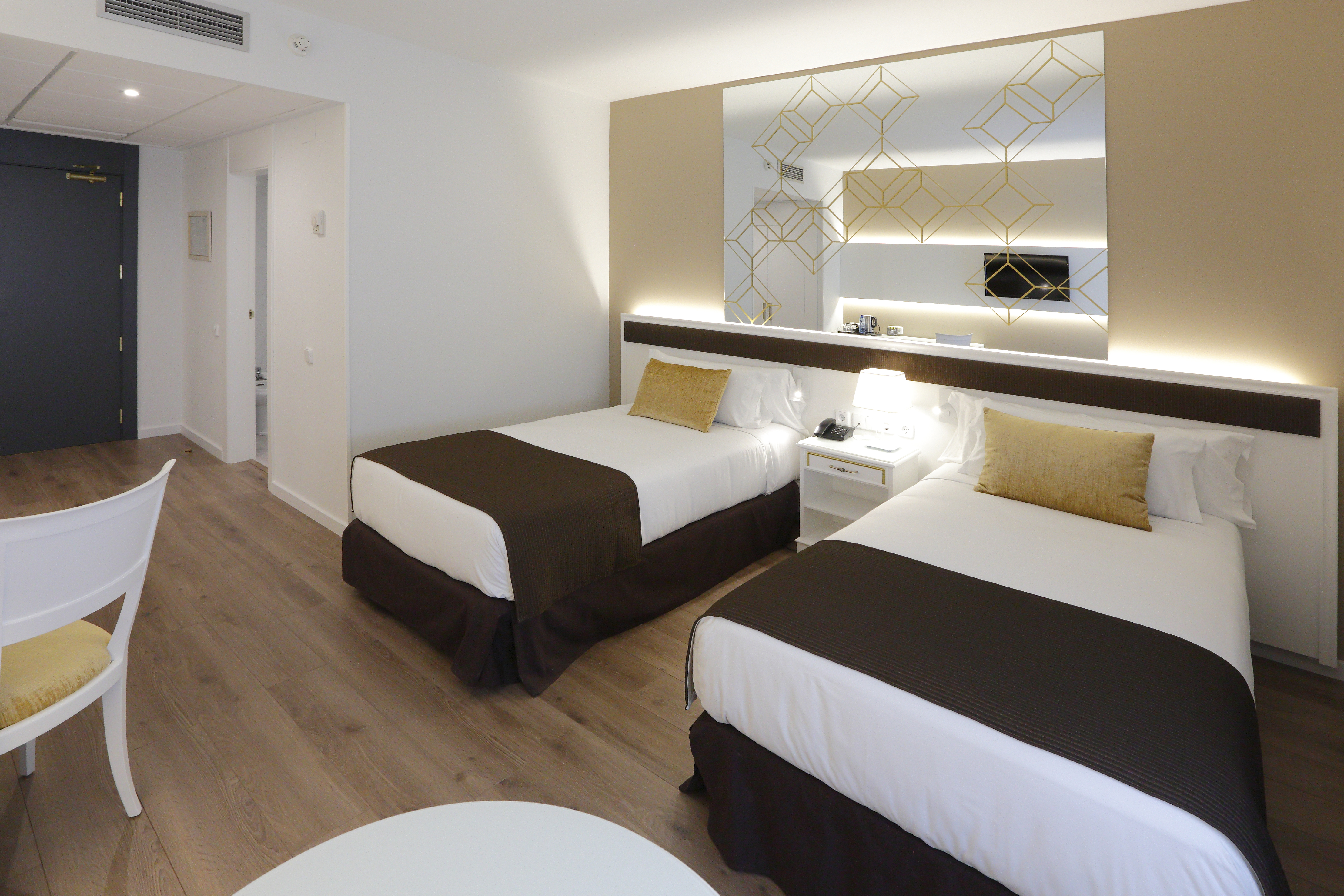 Double or Twin Standard