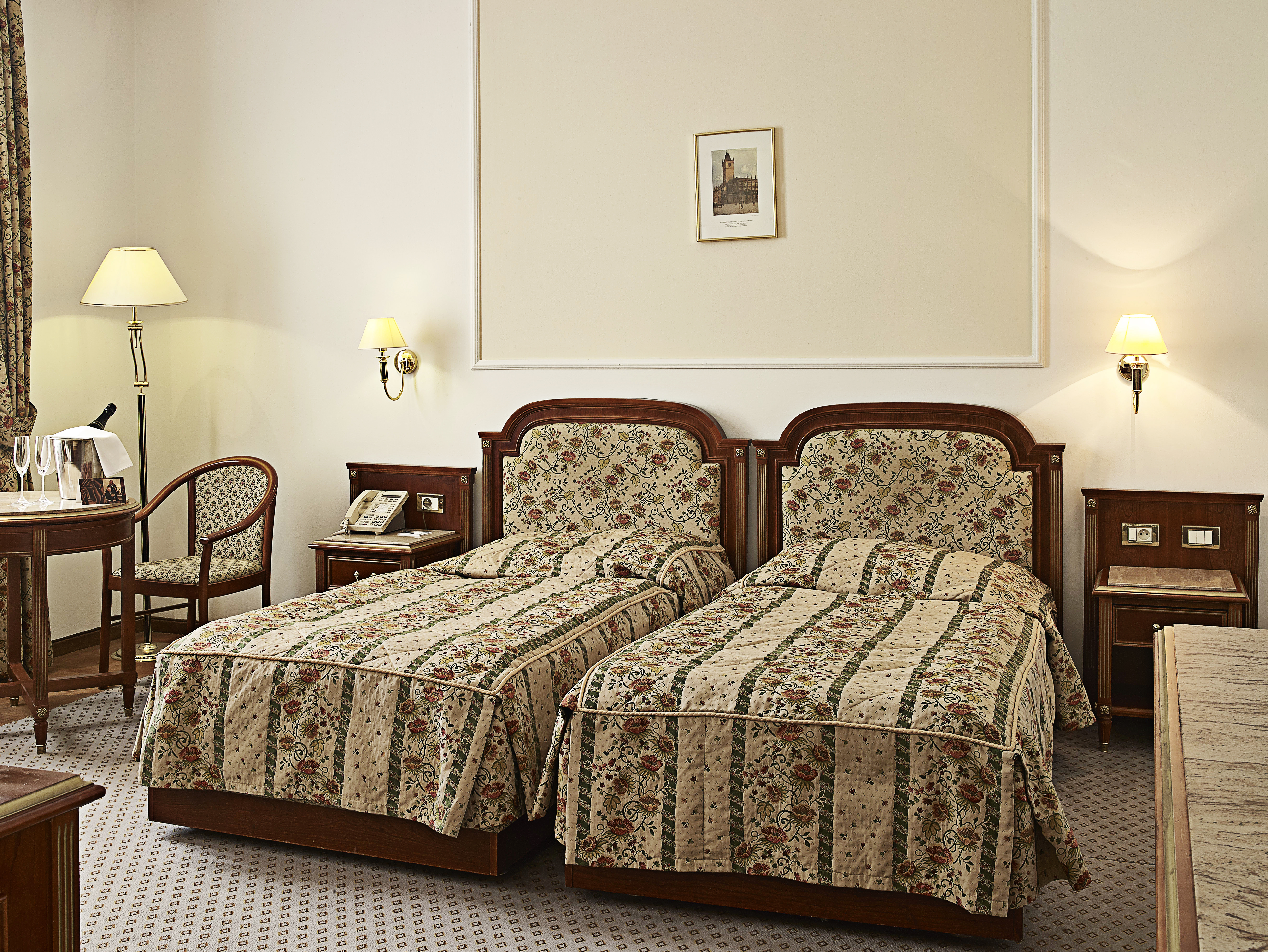 Double or Twin Standard