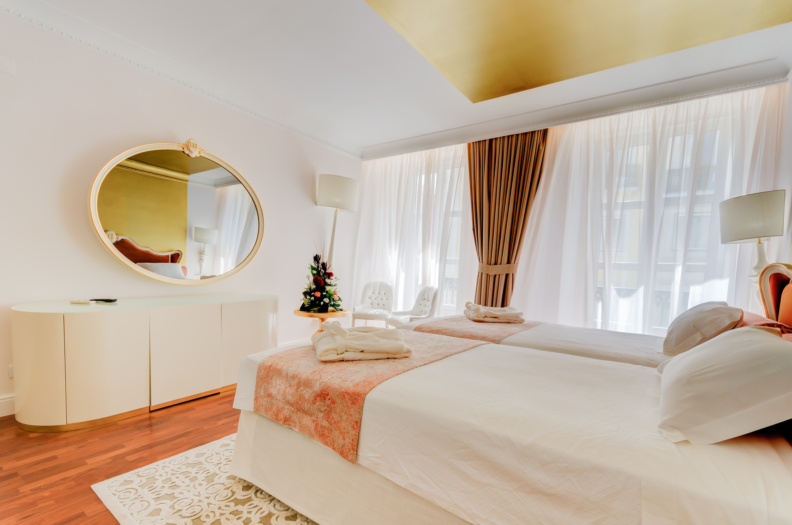 Twin Superior with Views