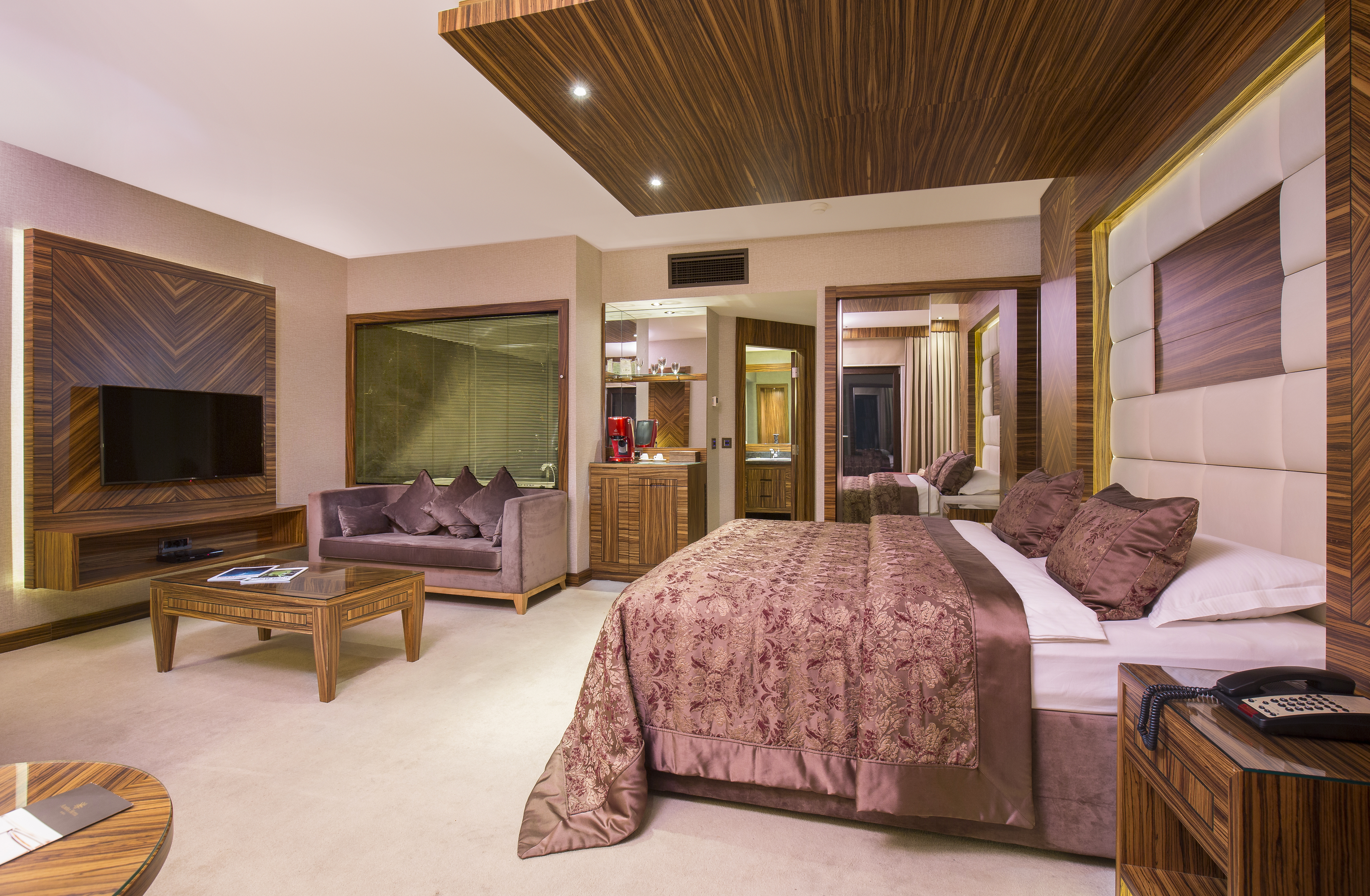 Double Business Superior