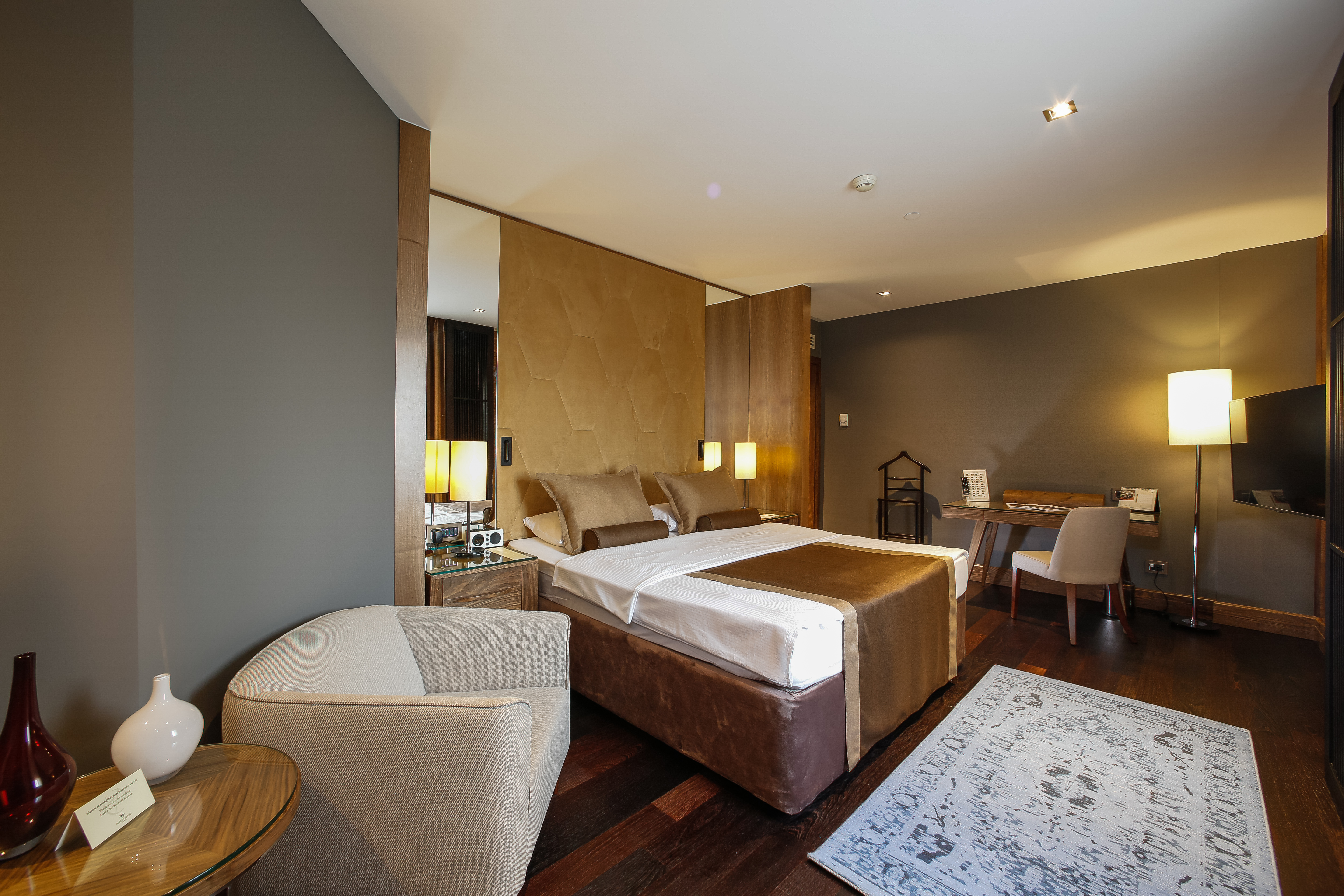 Room Business Superior