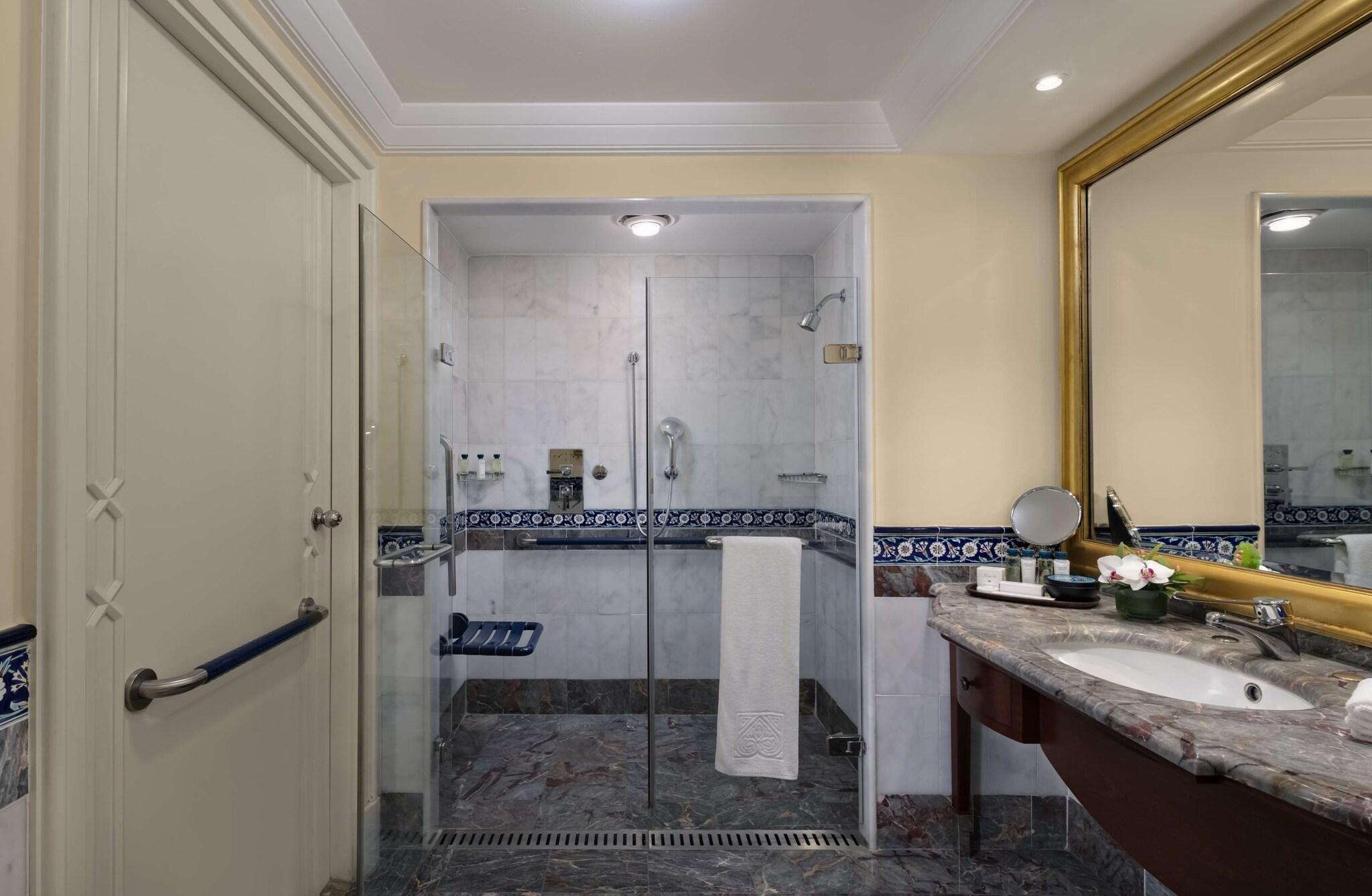 Double Deluxe with Views