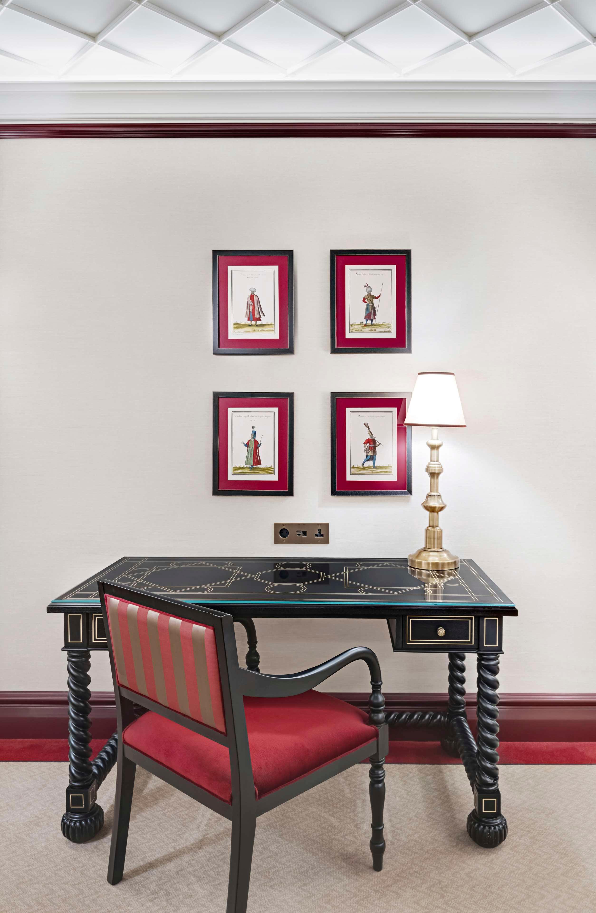 Twin Deluxe with Views