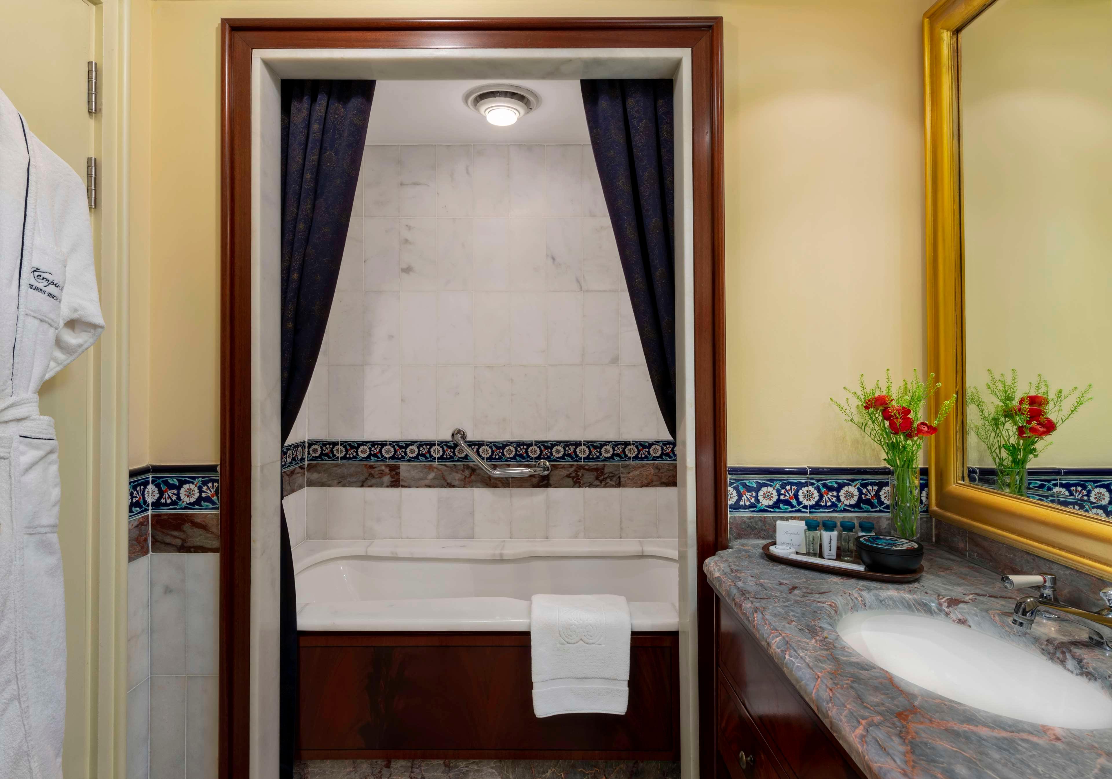 Double Superior King Bed