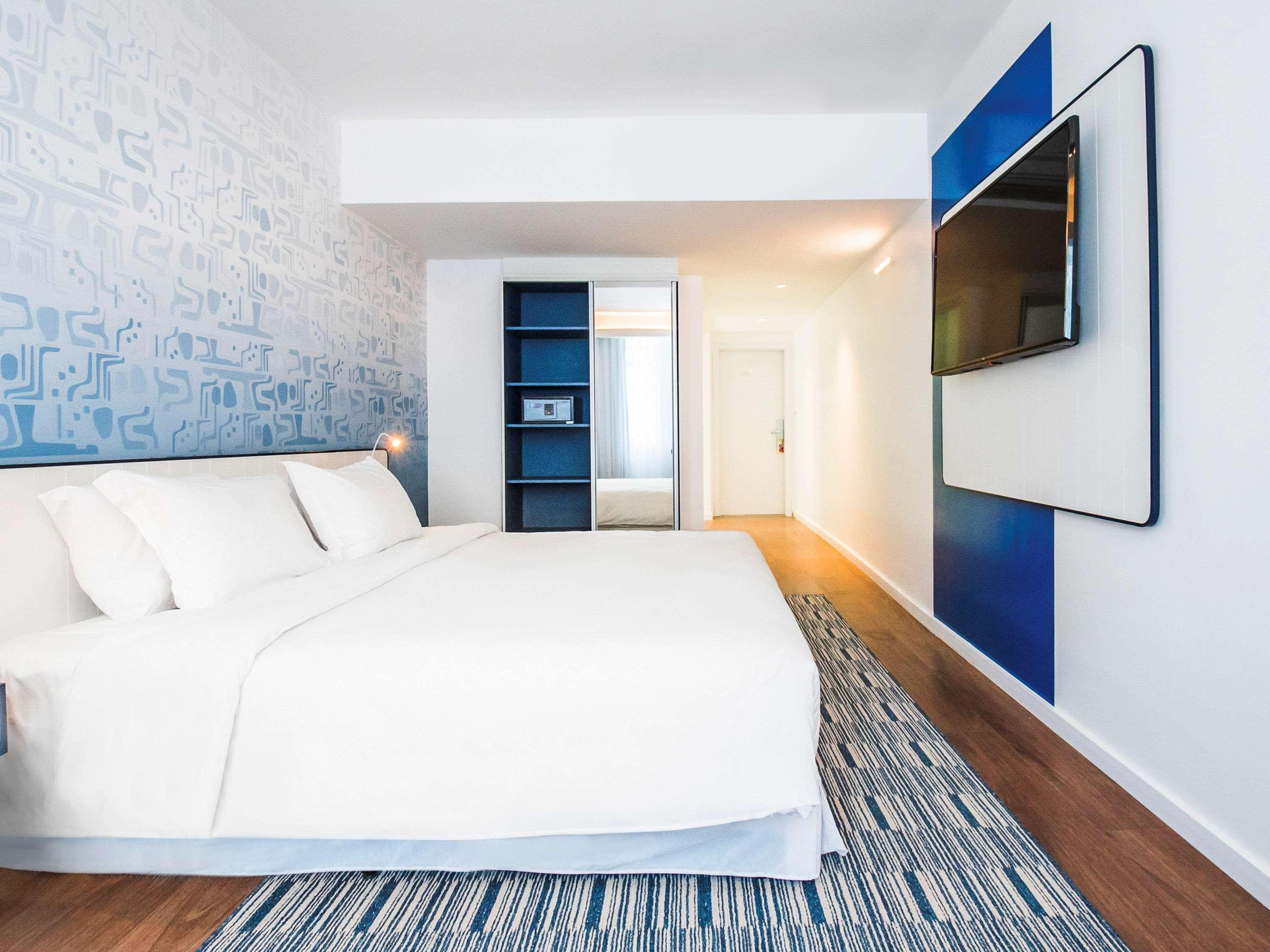 Double Executive King Bed