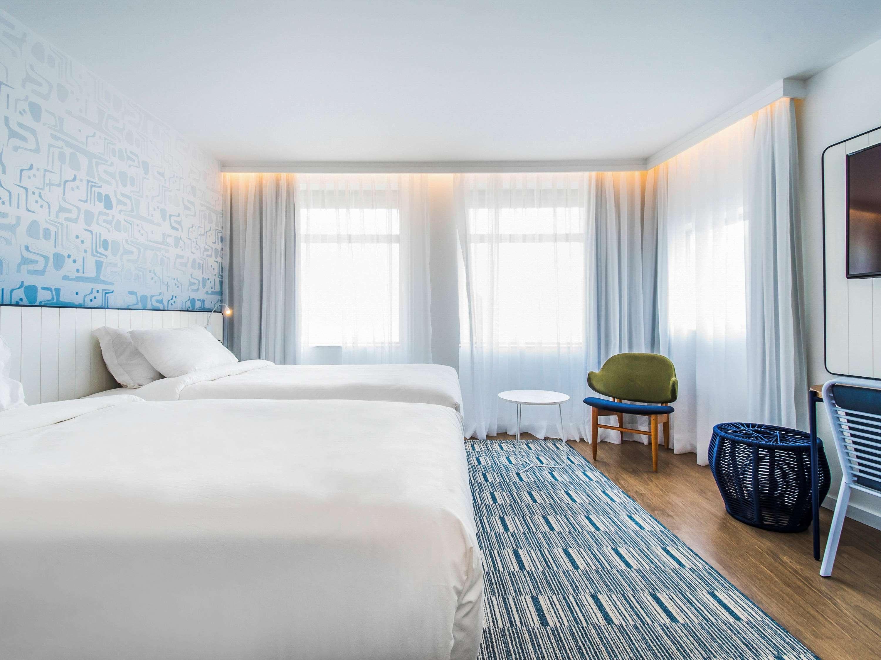 Family Room Queen Size Bed