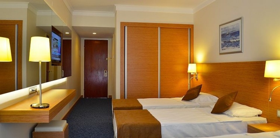 Family Room Connecting Room