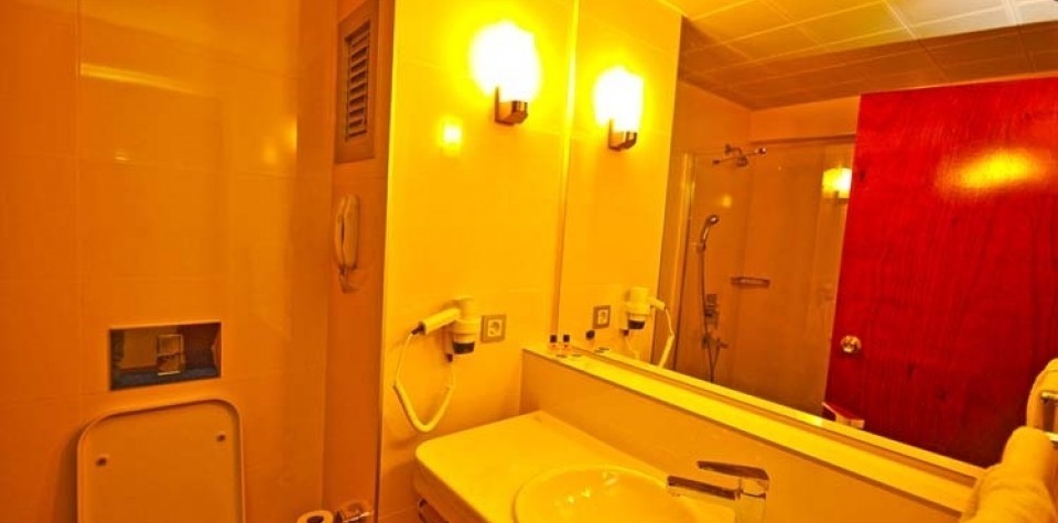 Family Room Connecting Room