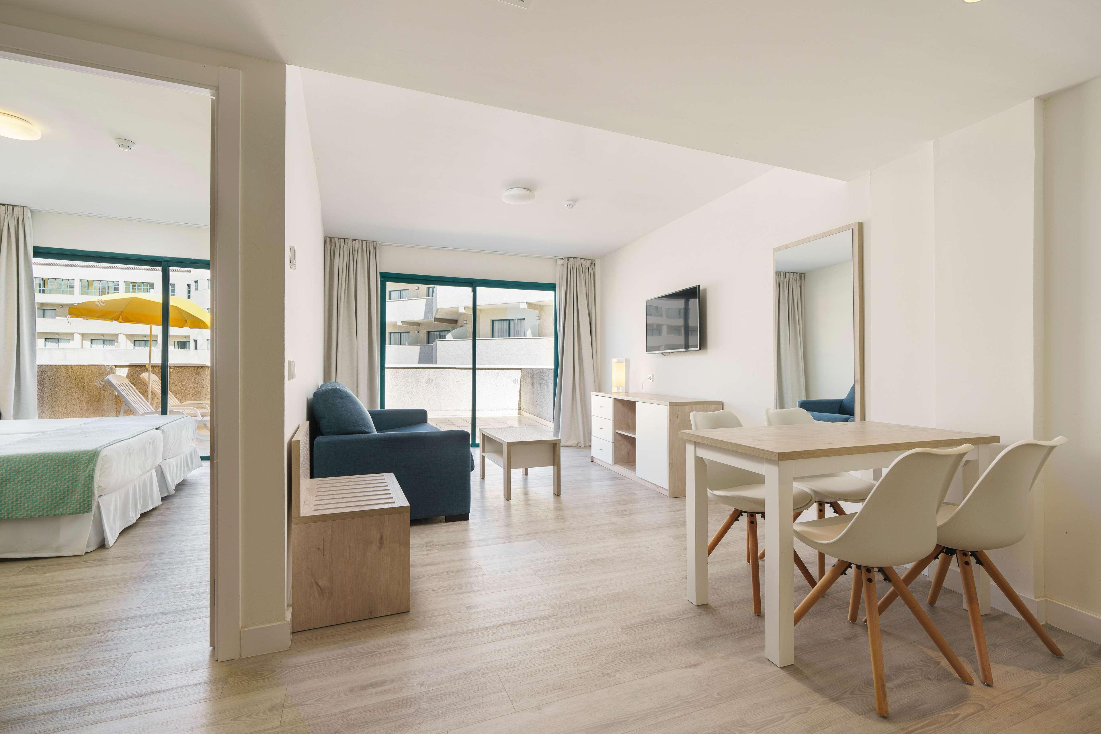 Family Room Superior