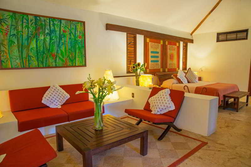 Bungalow King Size Bed