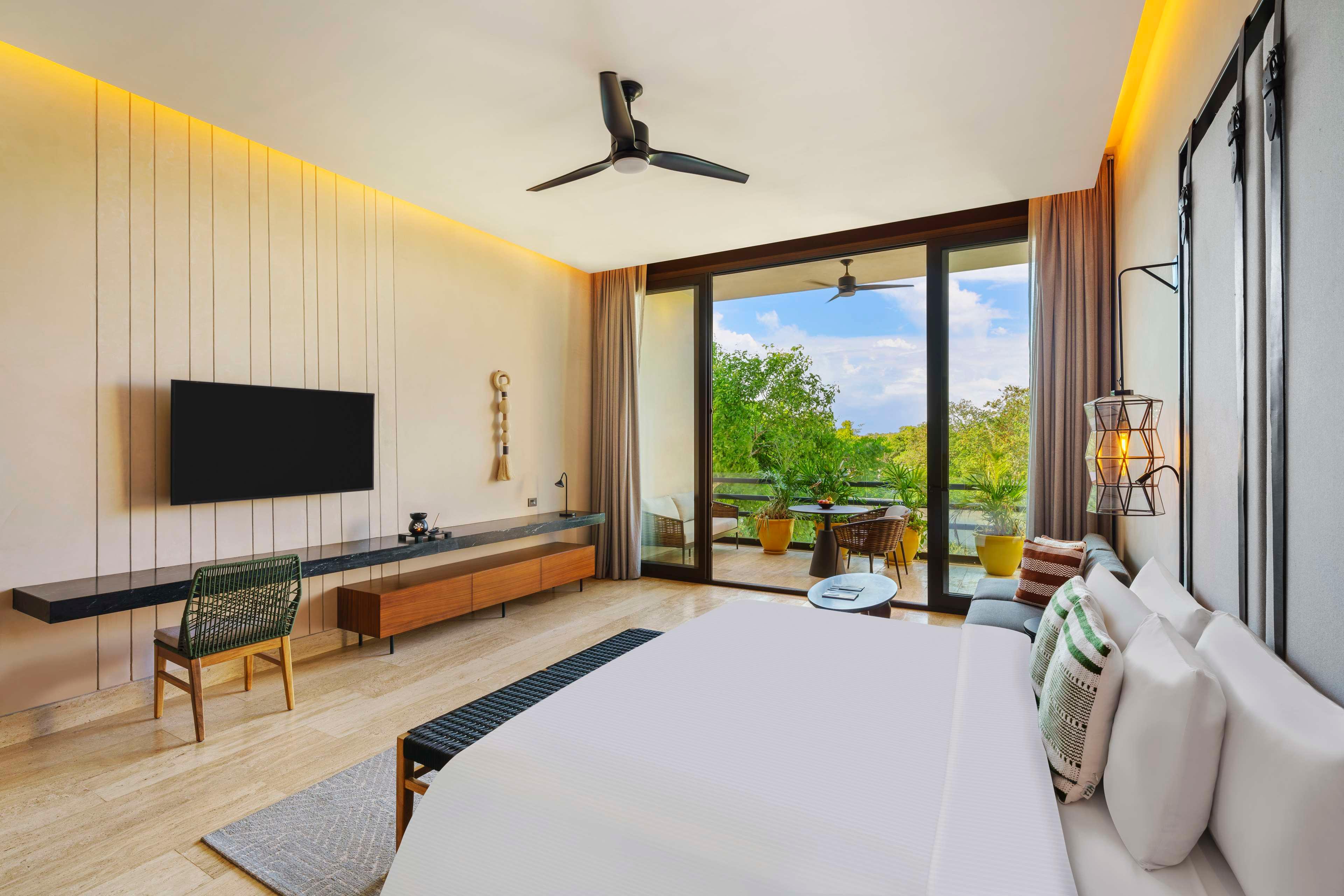 Junior Suite King Size Bed