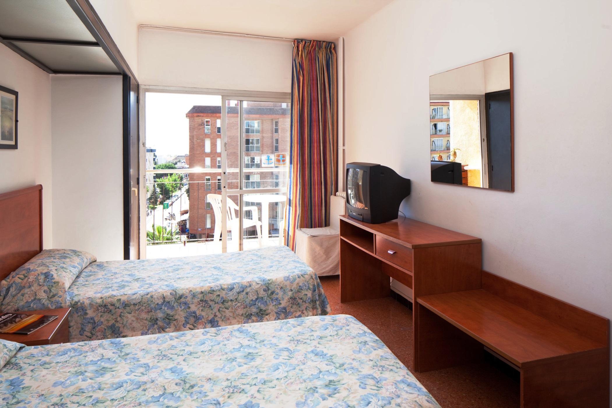 Double or Twin Capacity 3