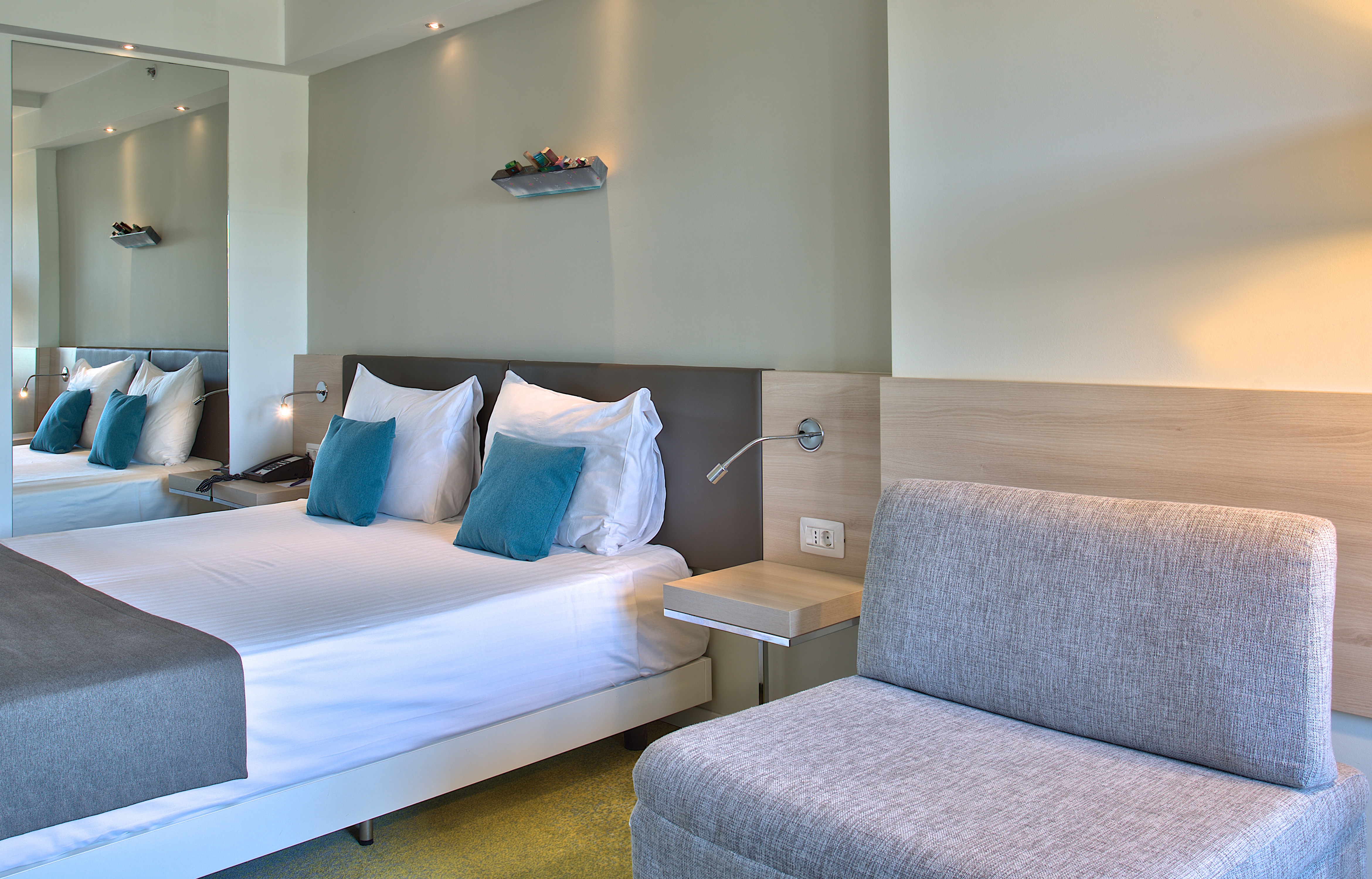 Double Single Superior Side Sea View