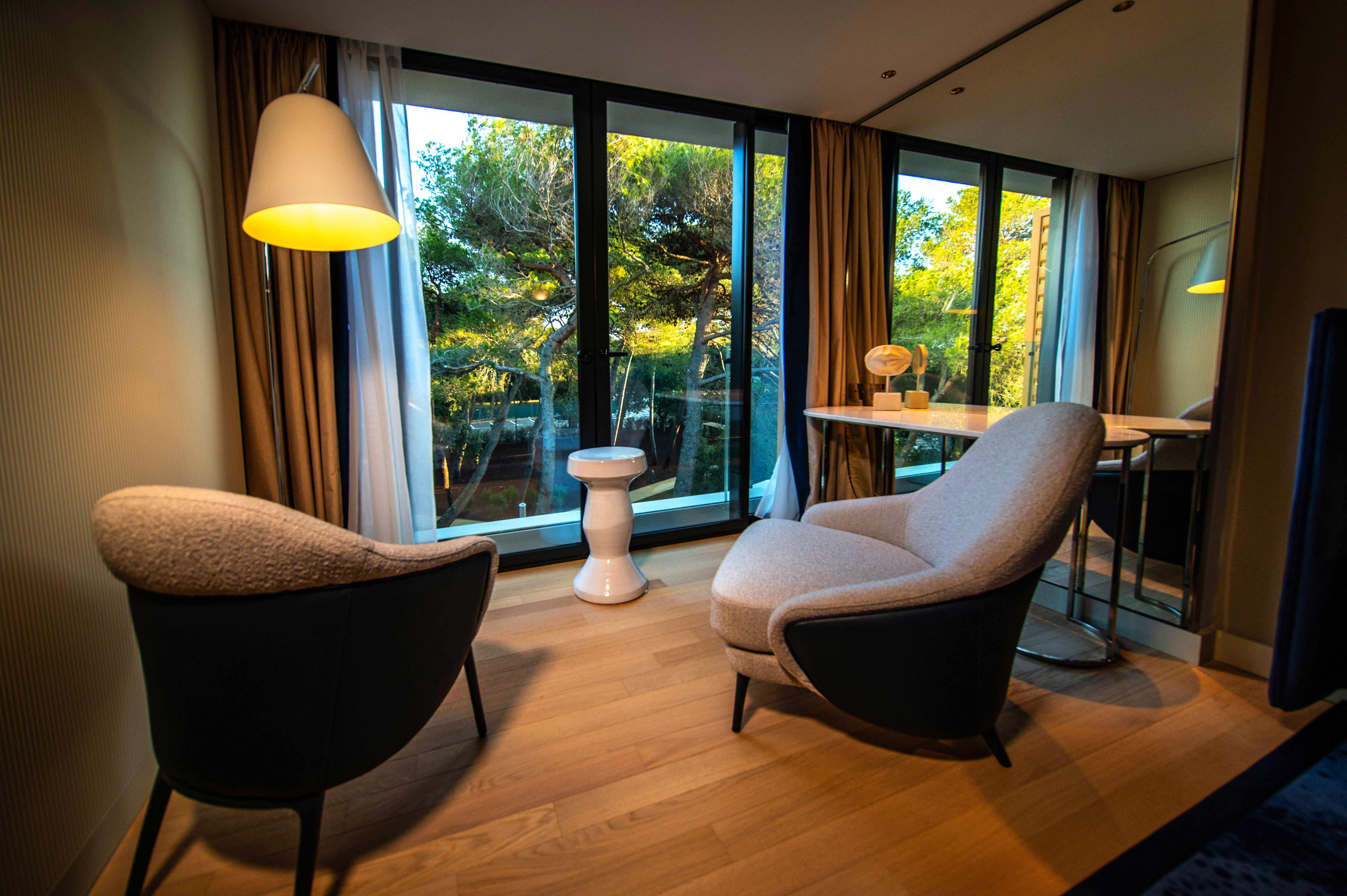 Double Premium Garden View