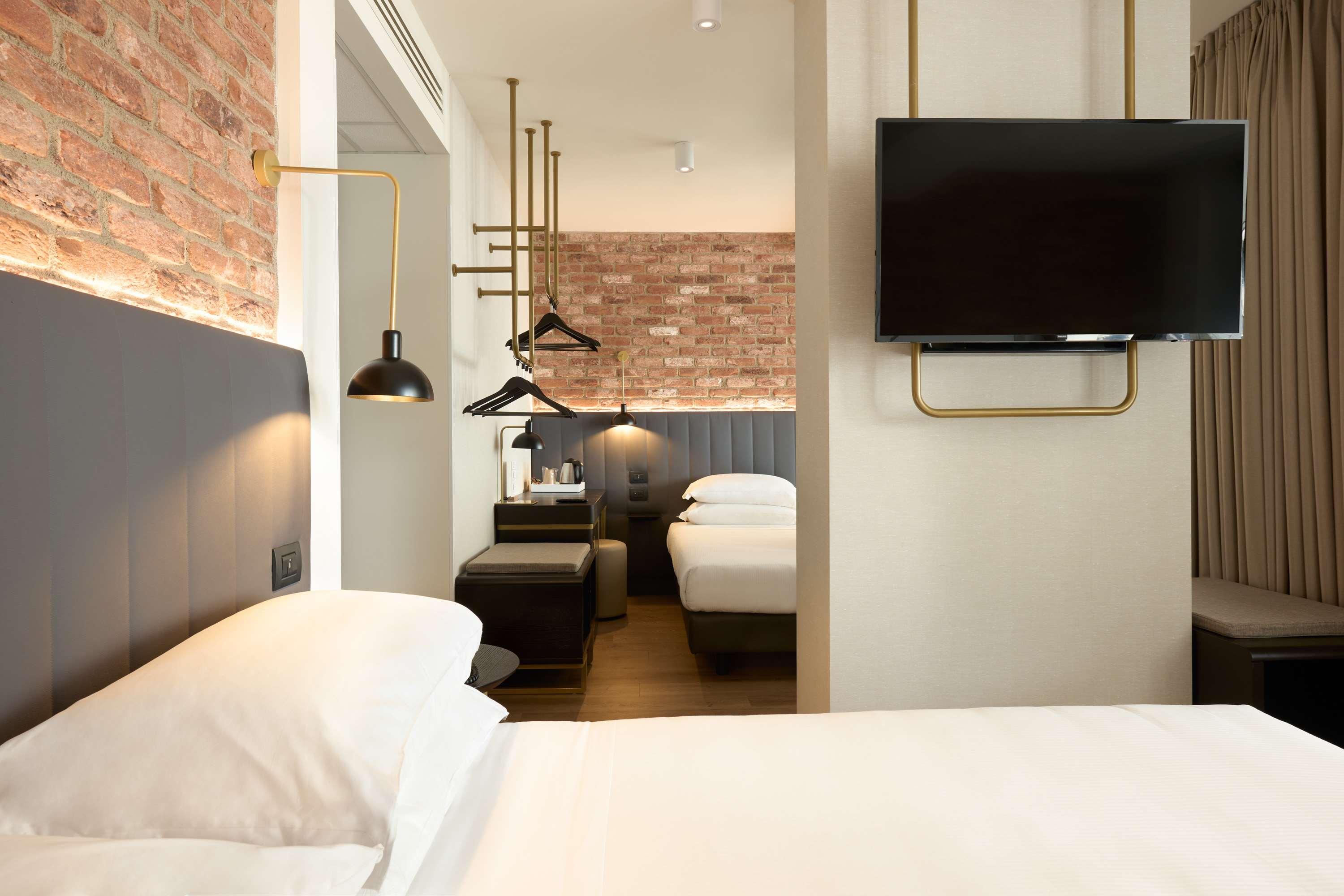 Family Room Two Queen Beds