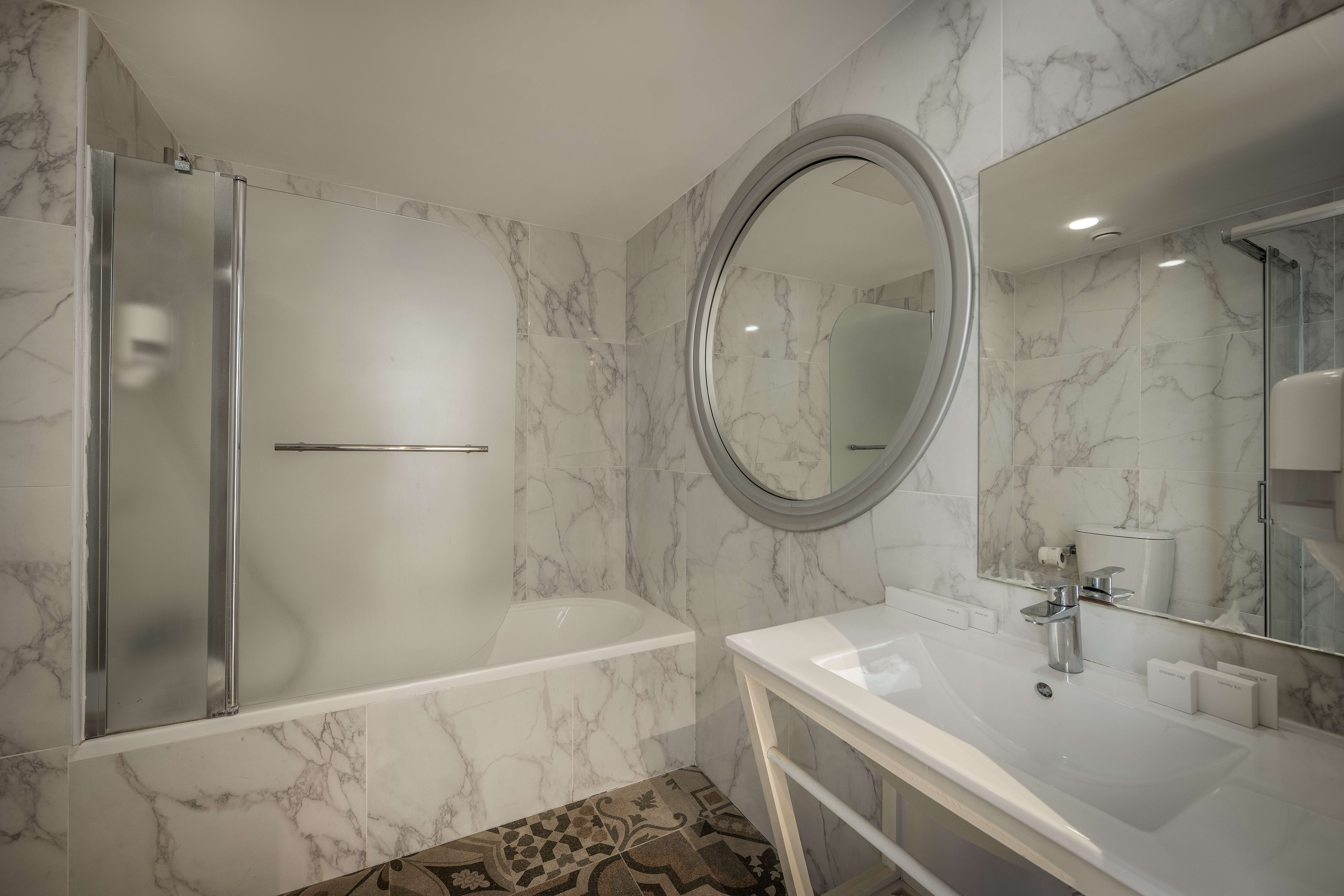 Double or Twin Sea View