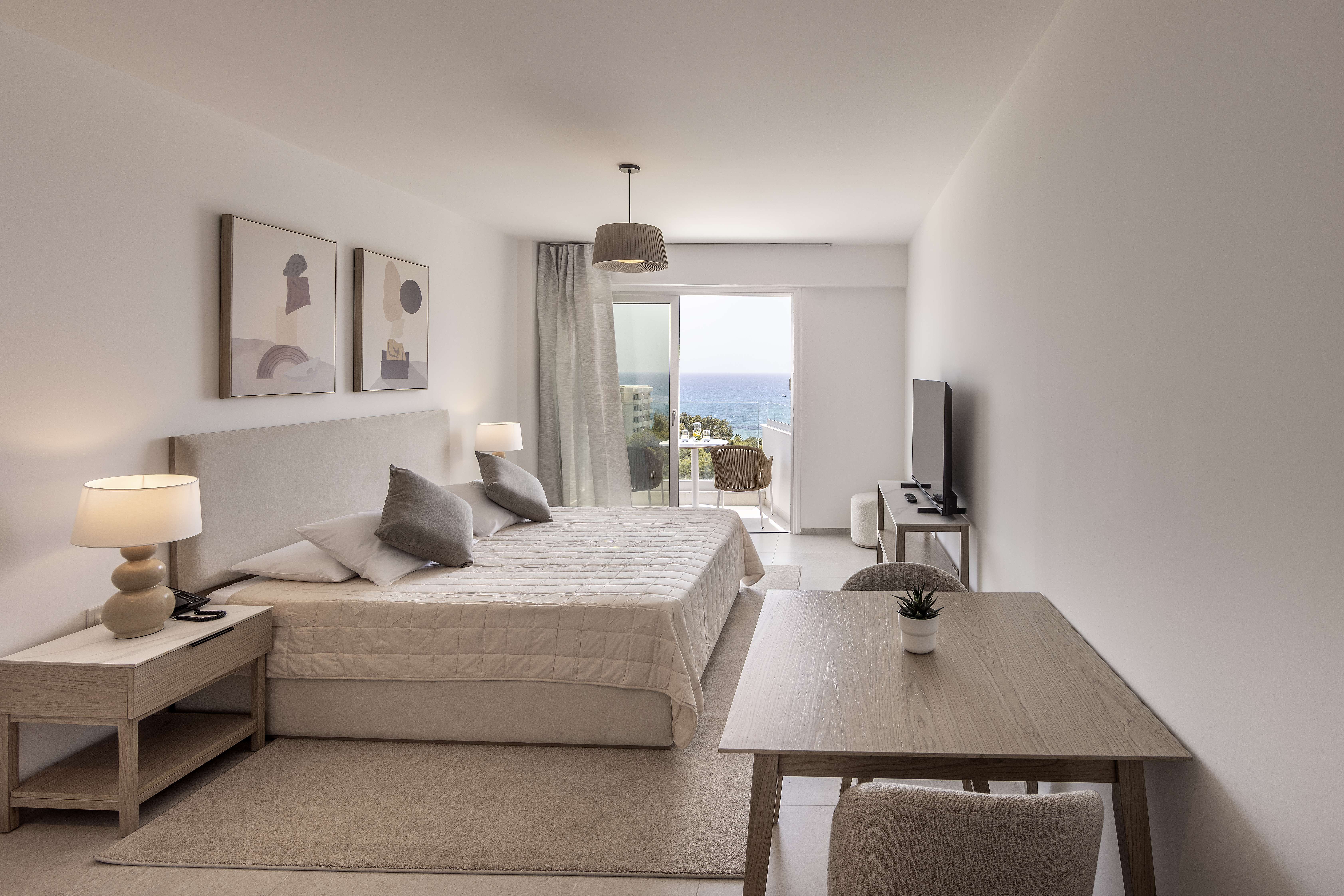 Double or Twin Sea View