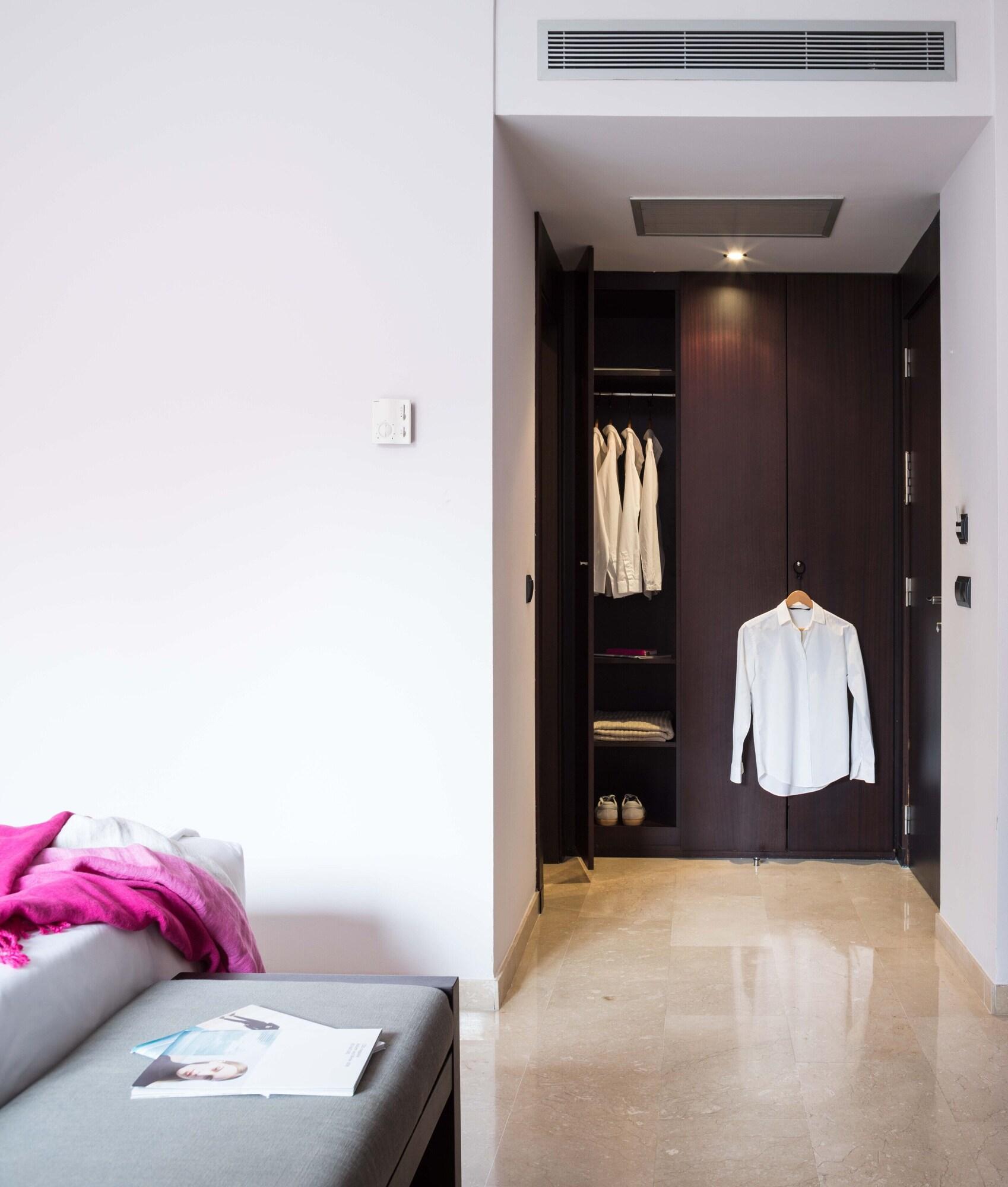 Double Superior Queen Bed