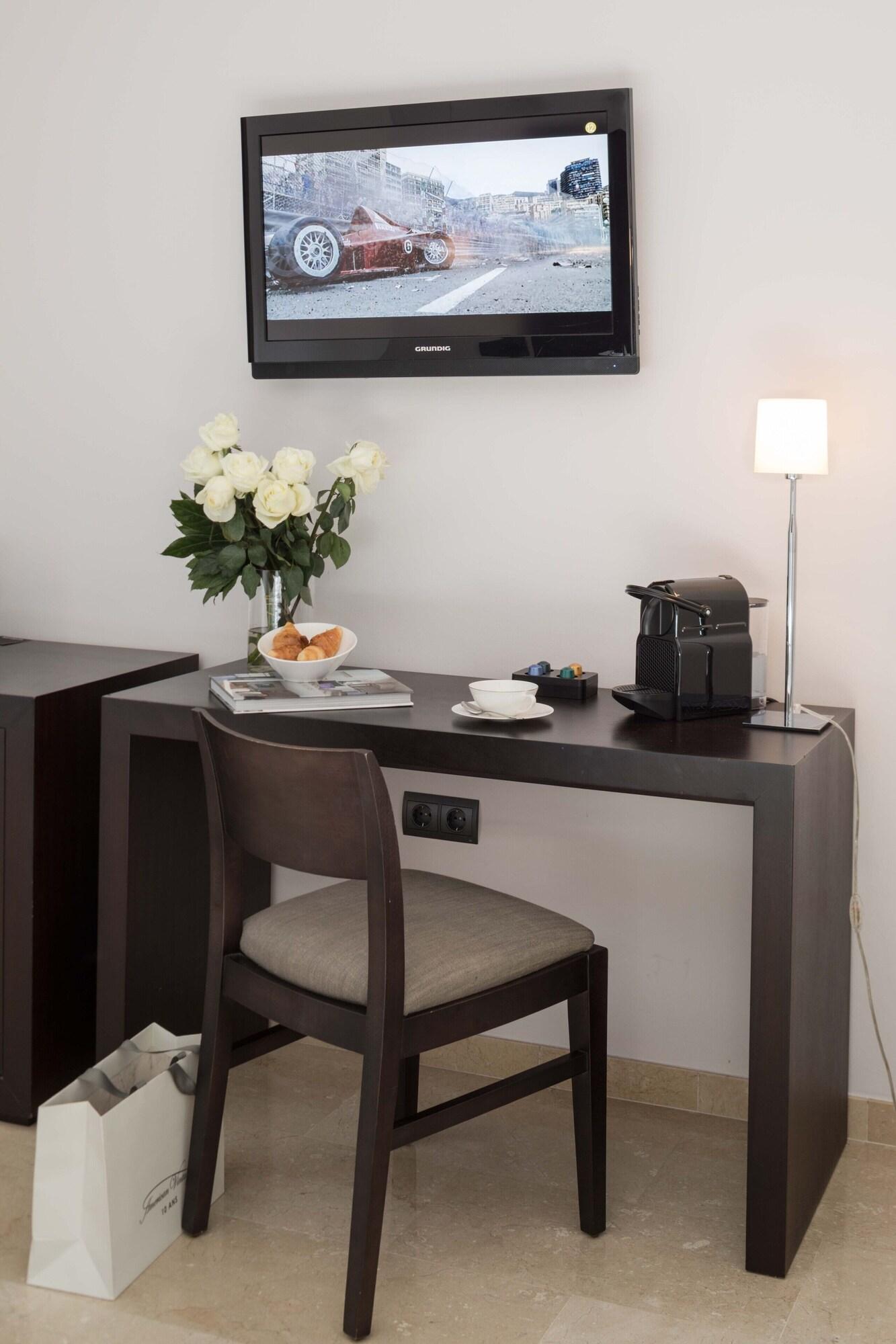 Double Superior Queen Bed