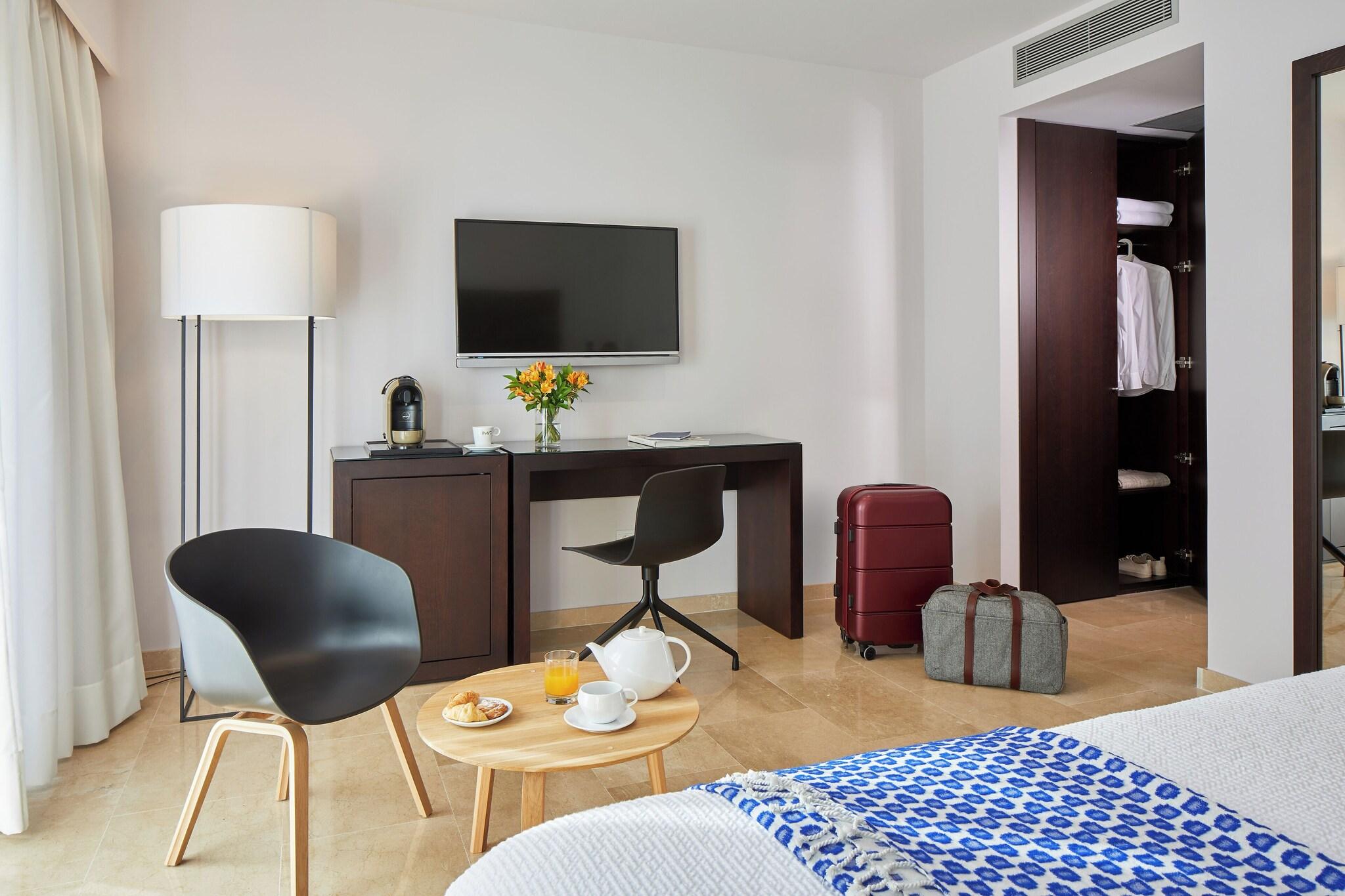 Double Superior Queen Bed