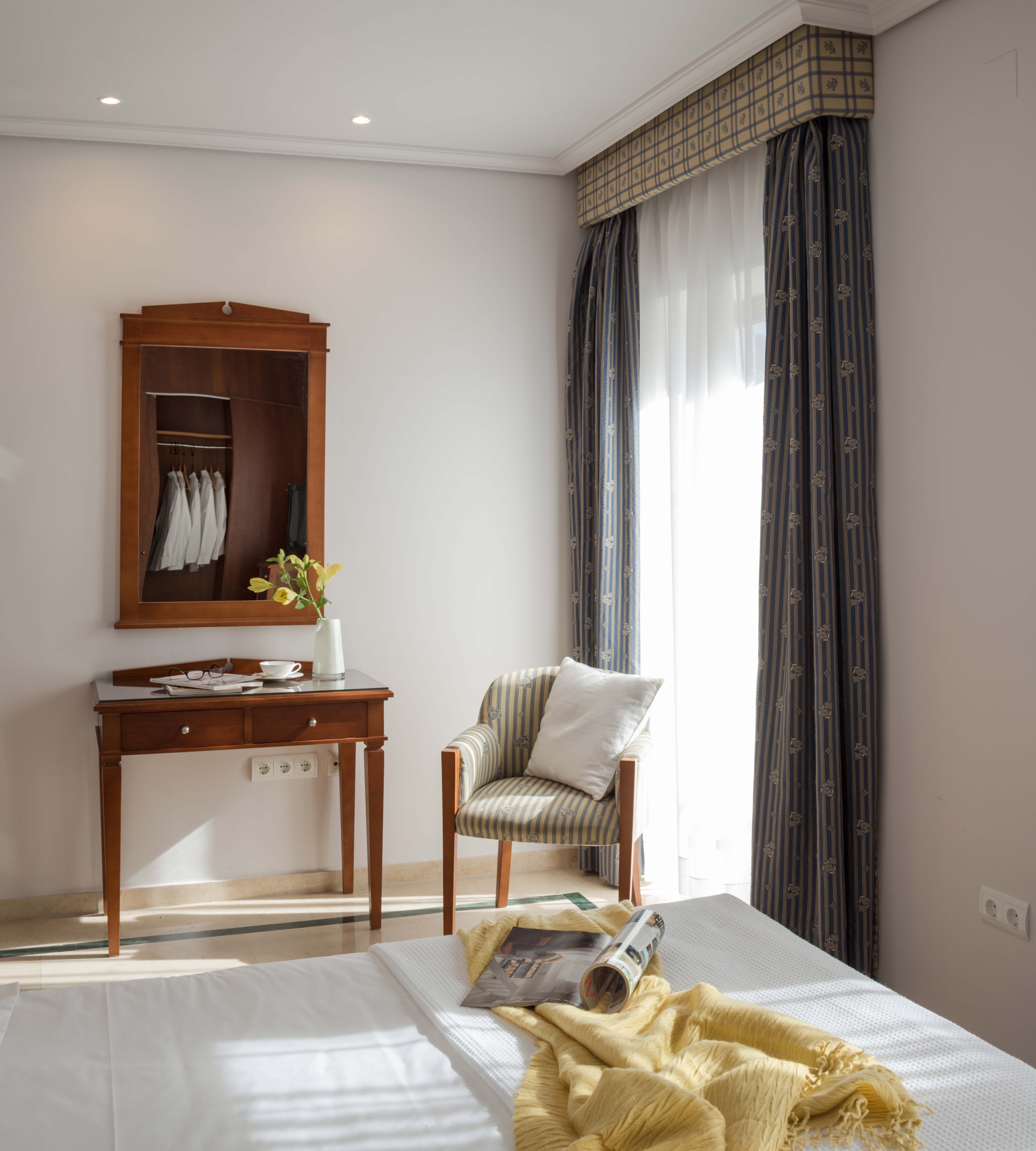 Double or Twin Standard