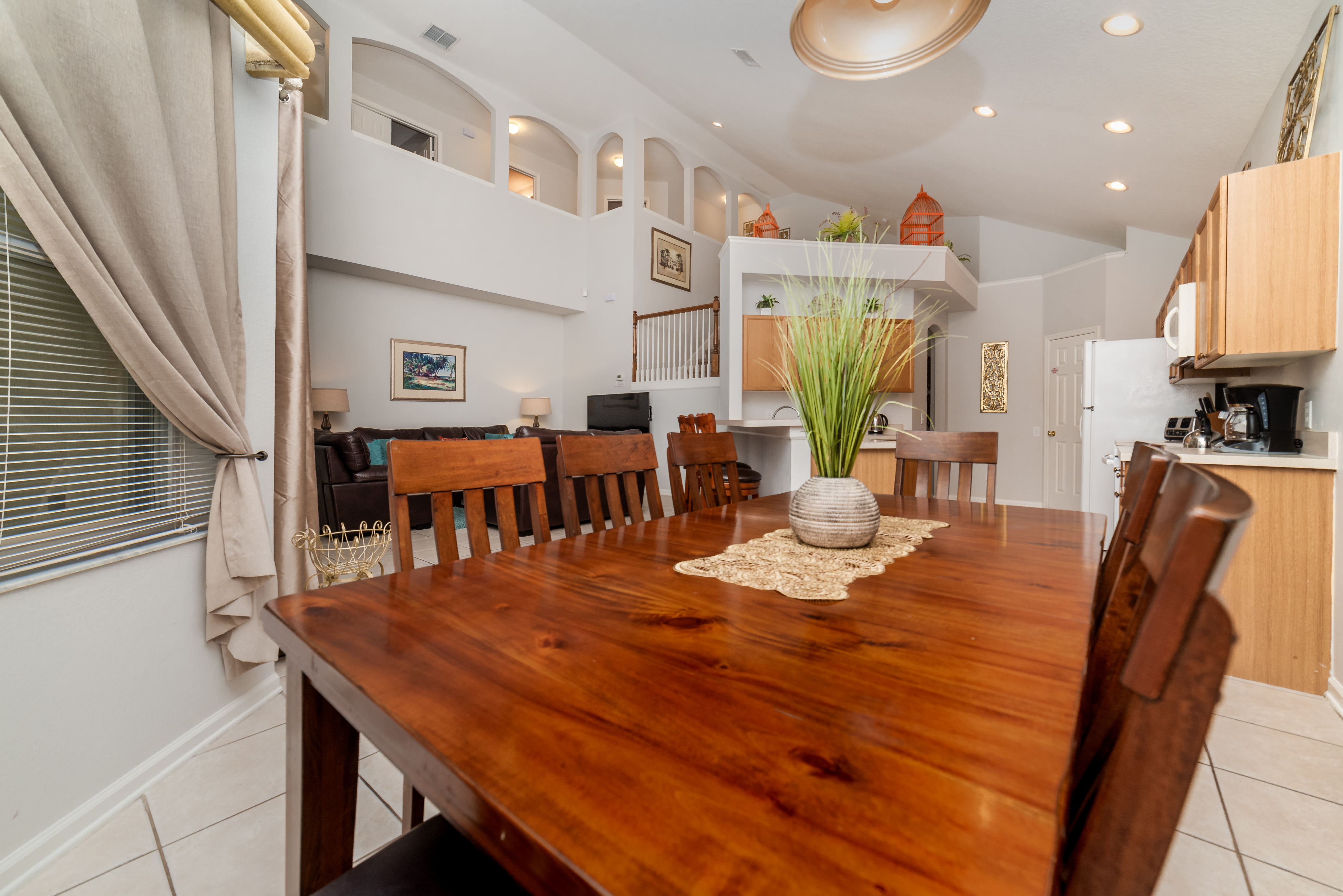 Home Six Bedrooms with Private Pool