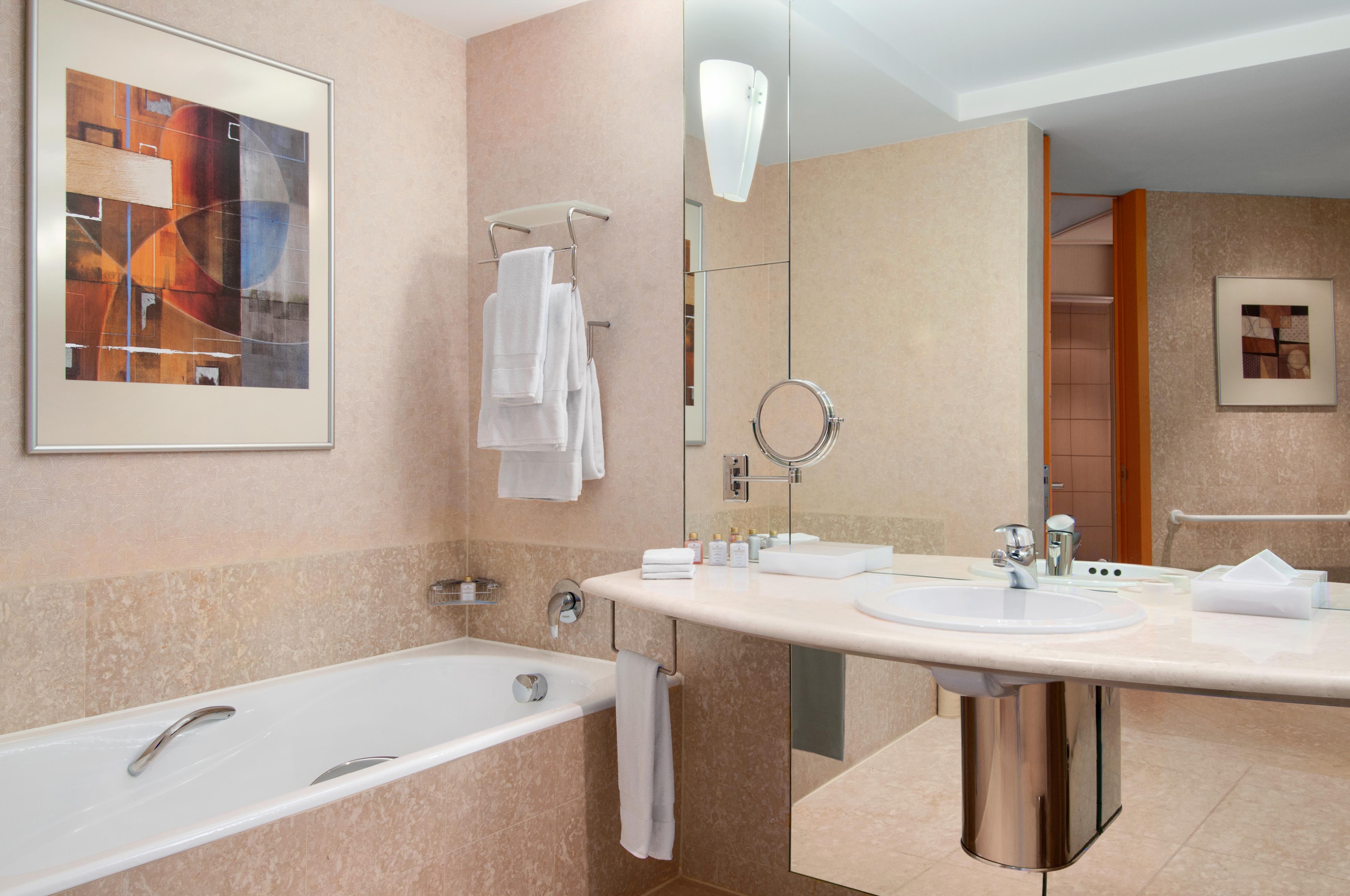 Room Deluxe King Bed