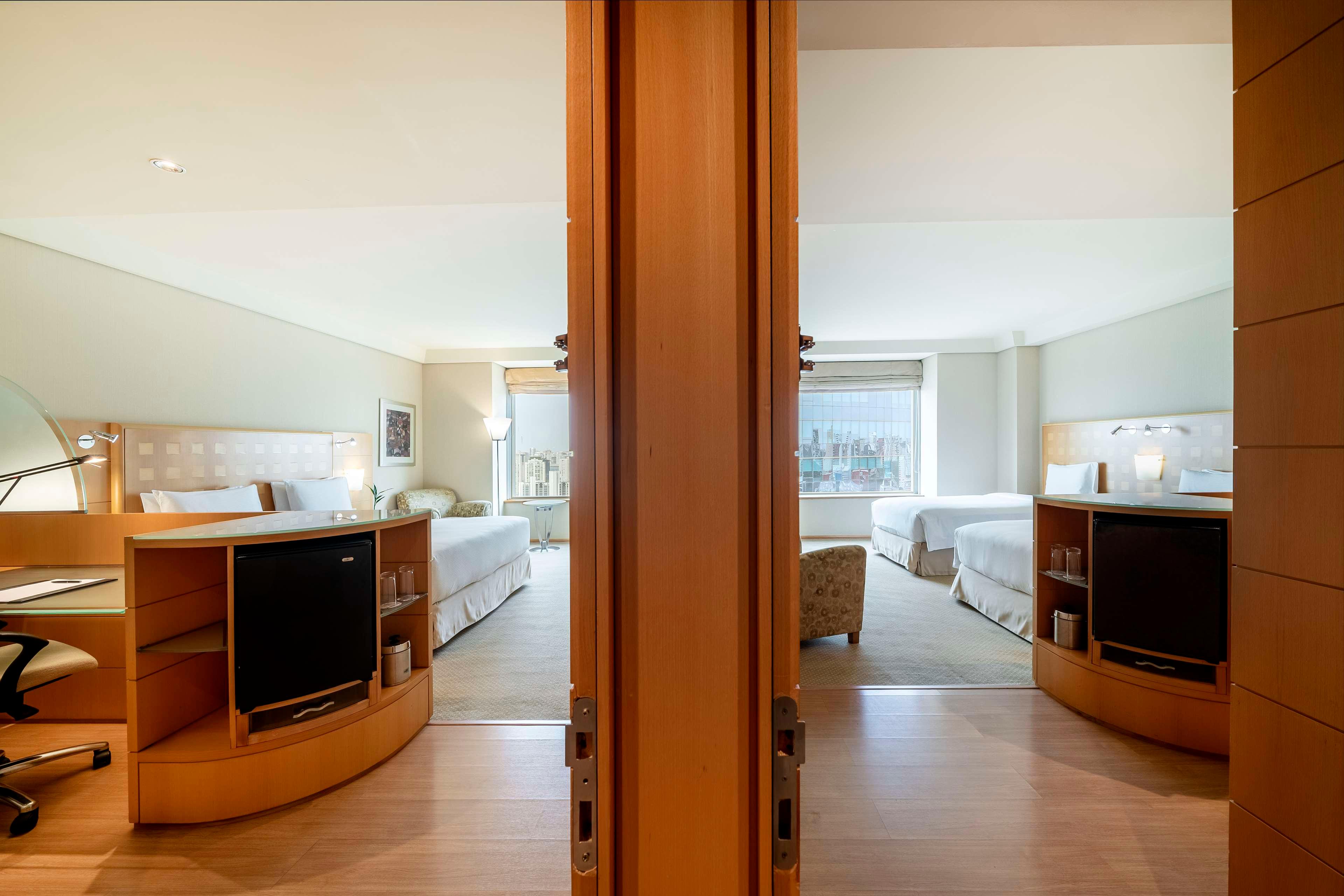 Family Room Connecting Room