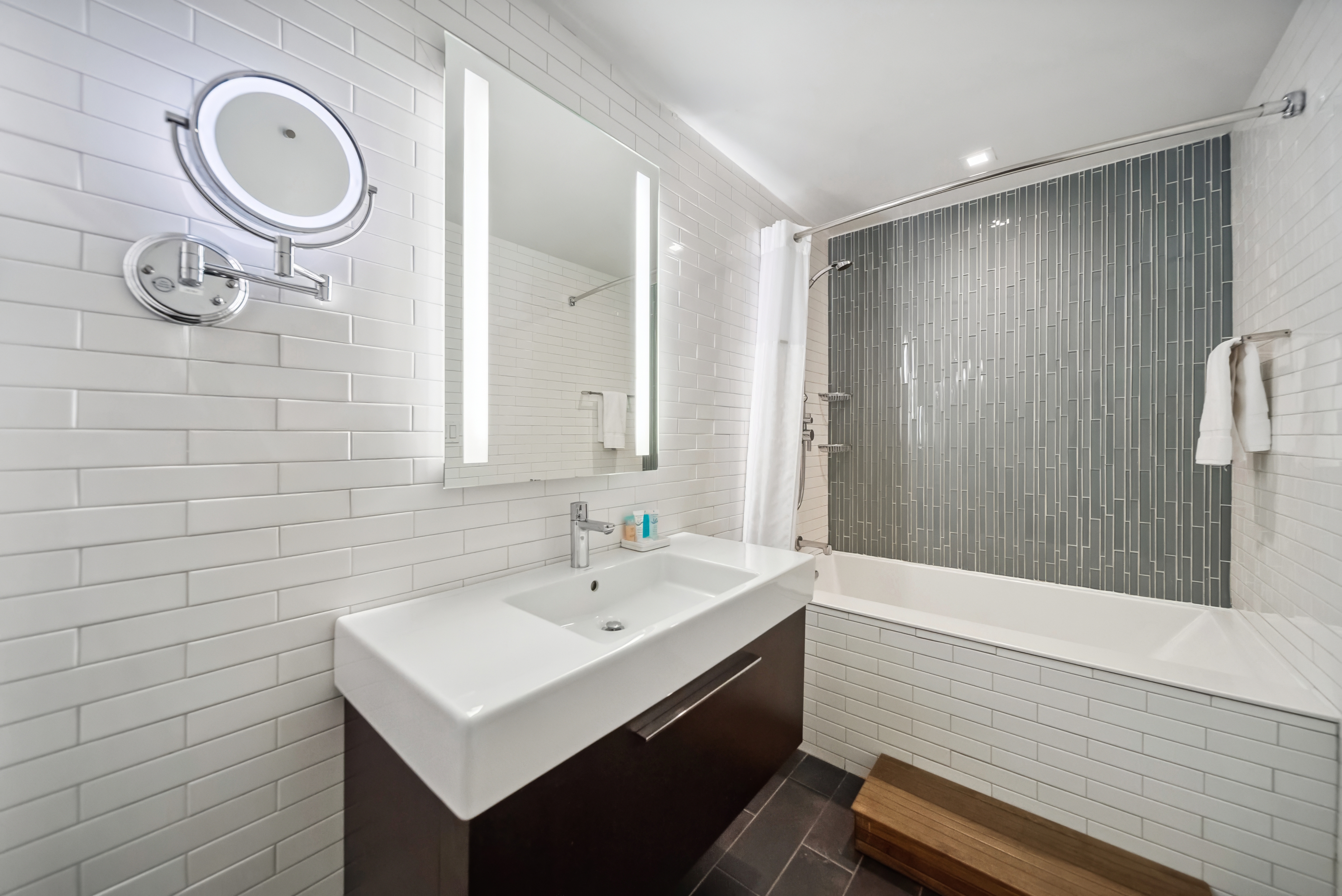 Room Deluxe Two Queen Beds