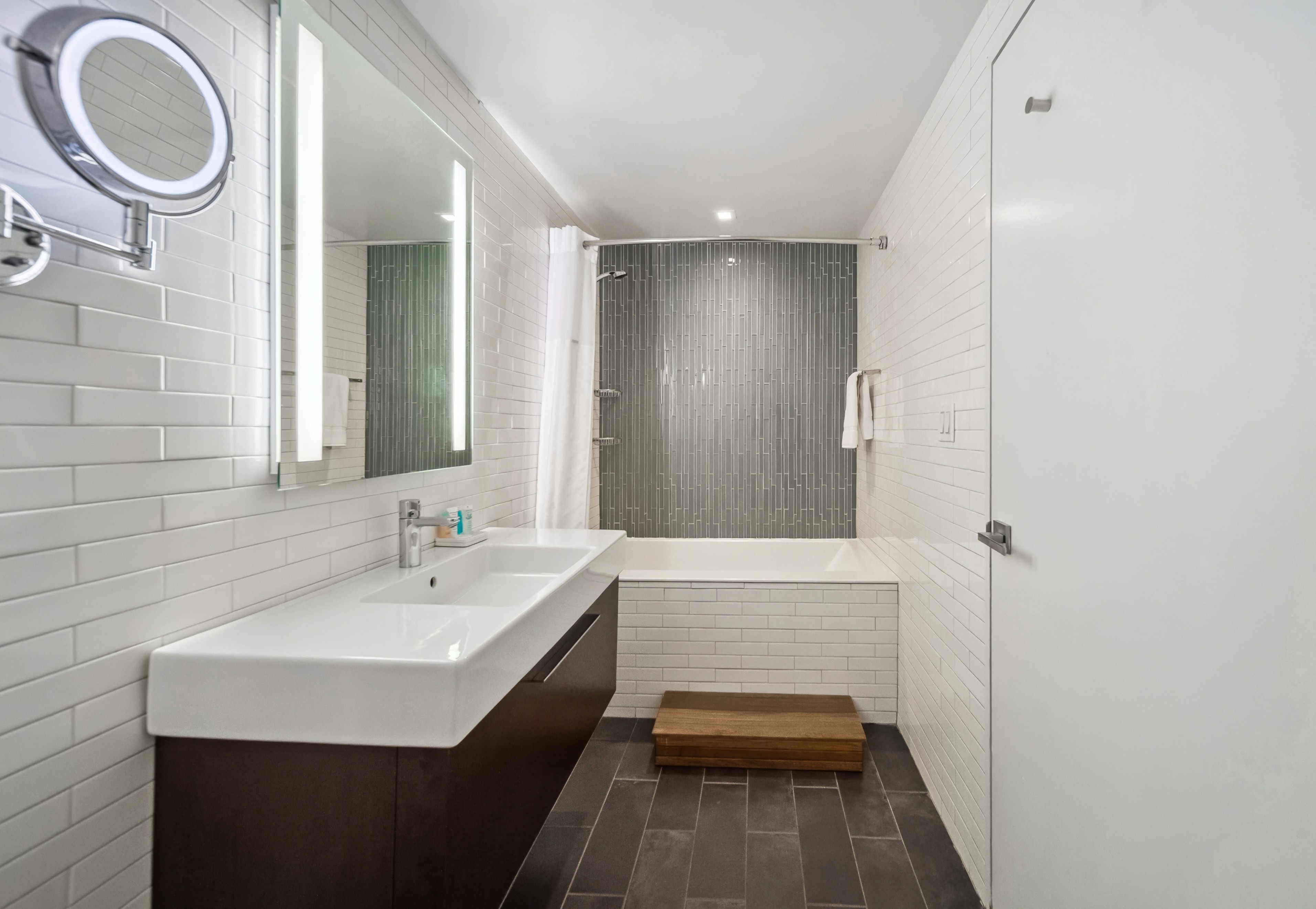 Room Deluxe Two Queen Beds