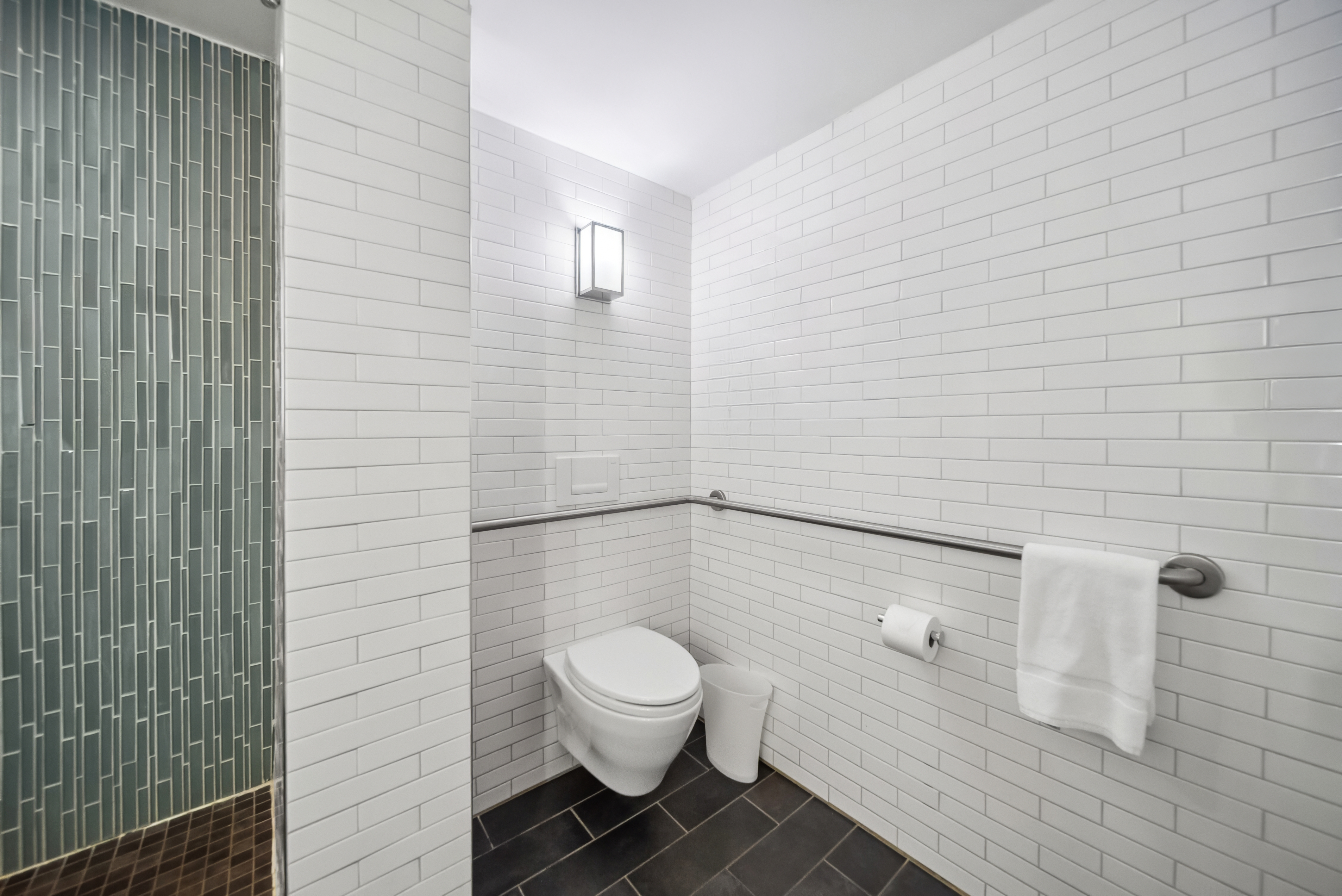 Room Accessible King Size Bed