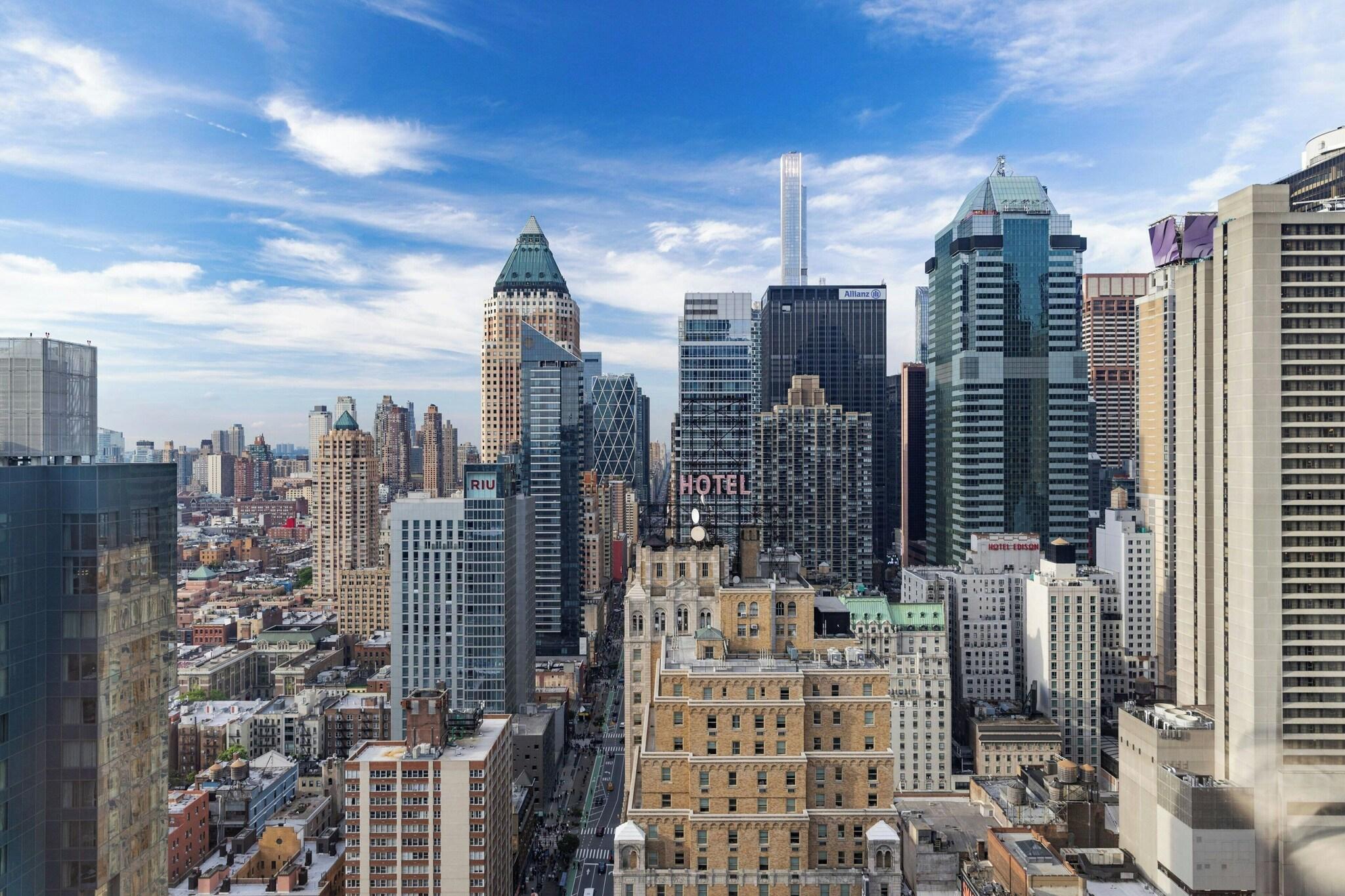 Quadruple Premium with Views