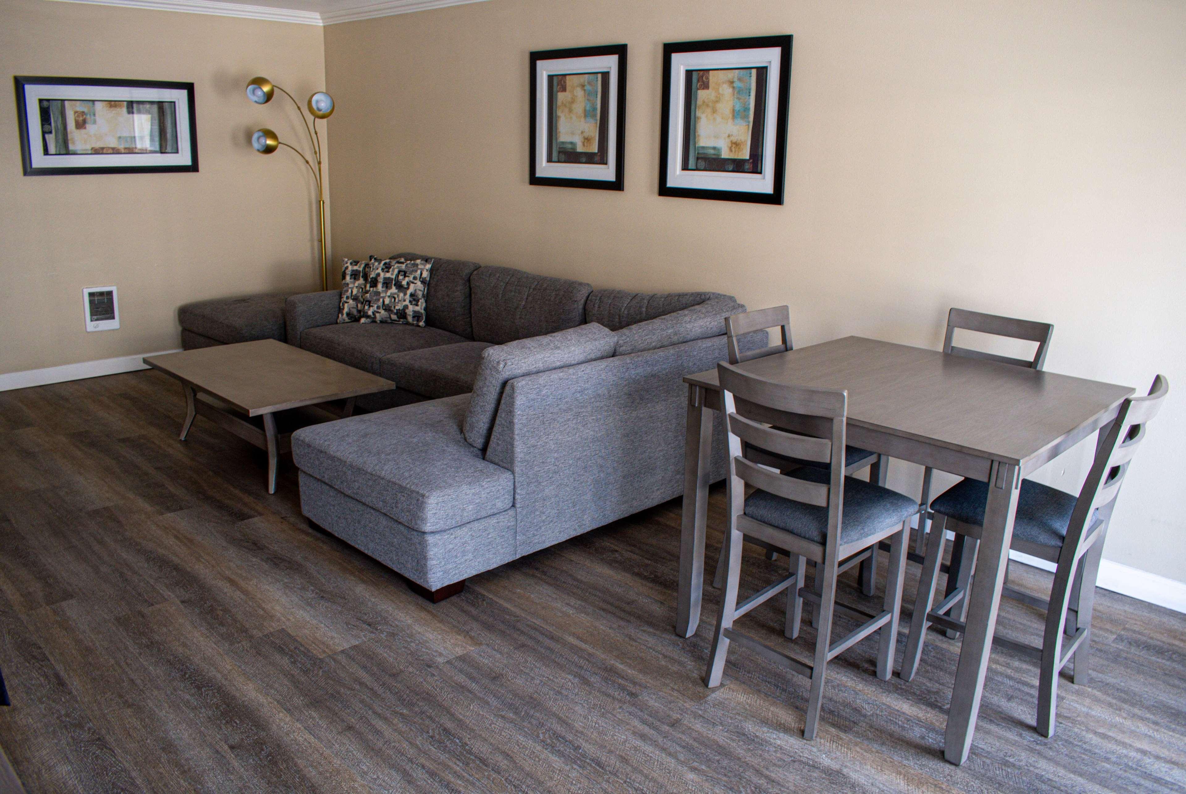 Suite King Bed Non Smoking