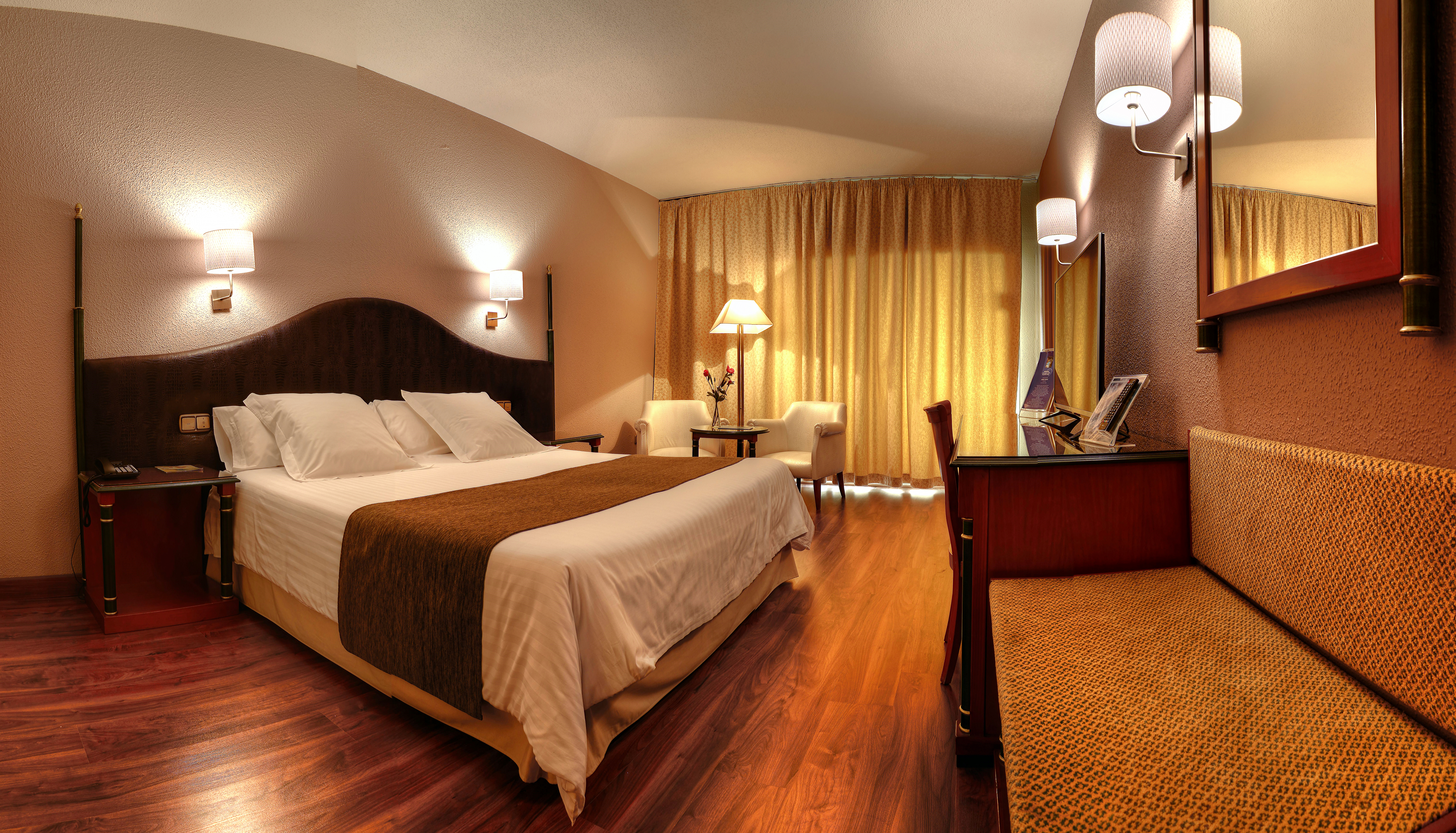 Double or Twin Executive