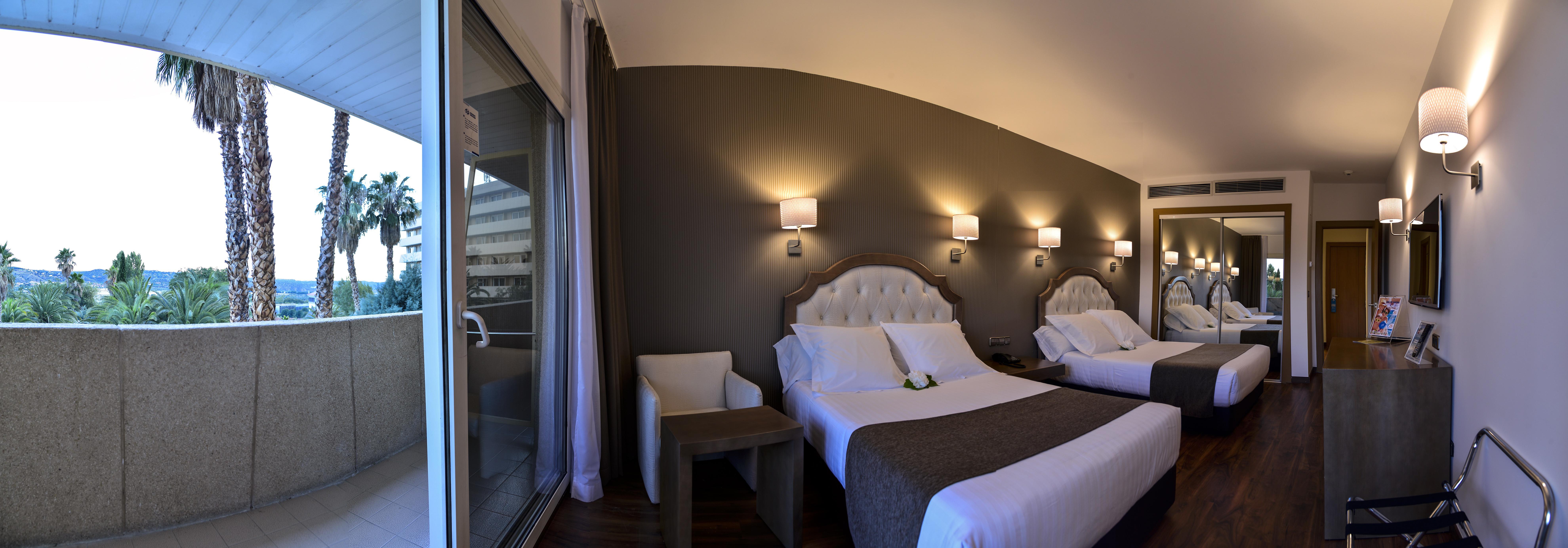 Double or Twin Deluxe