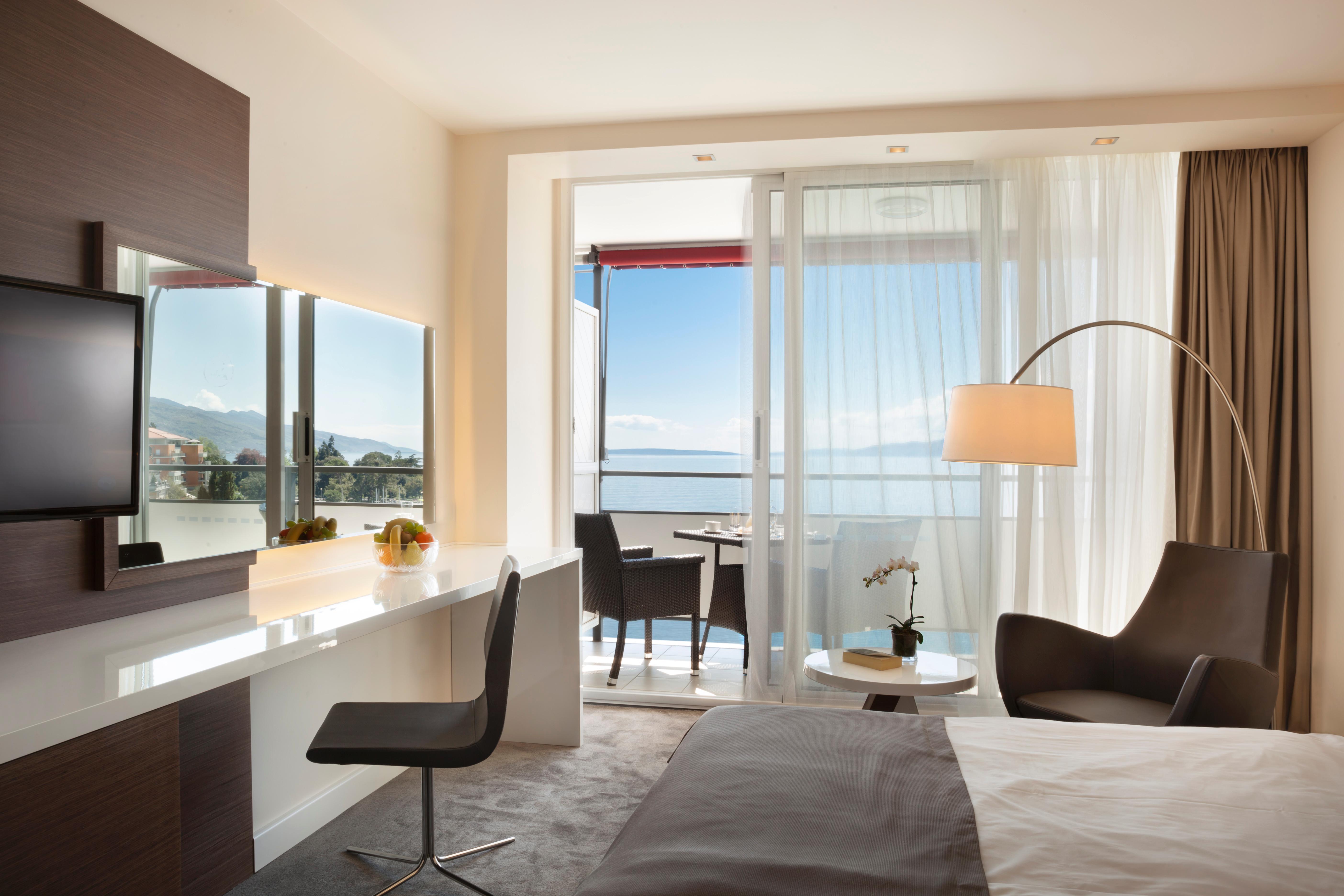 Double Superior Sea View