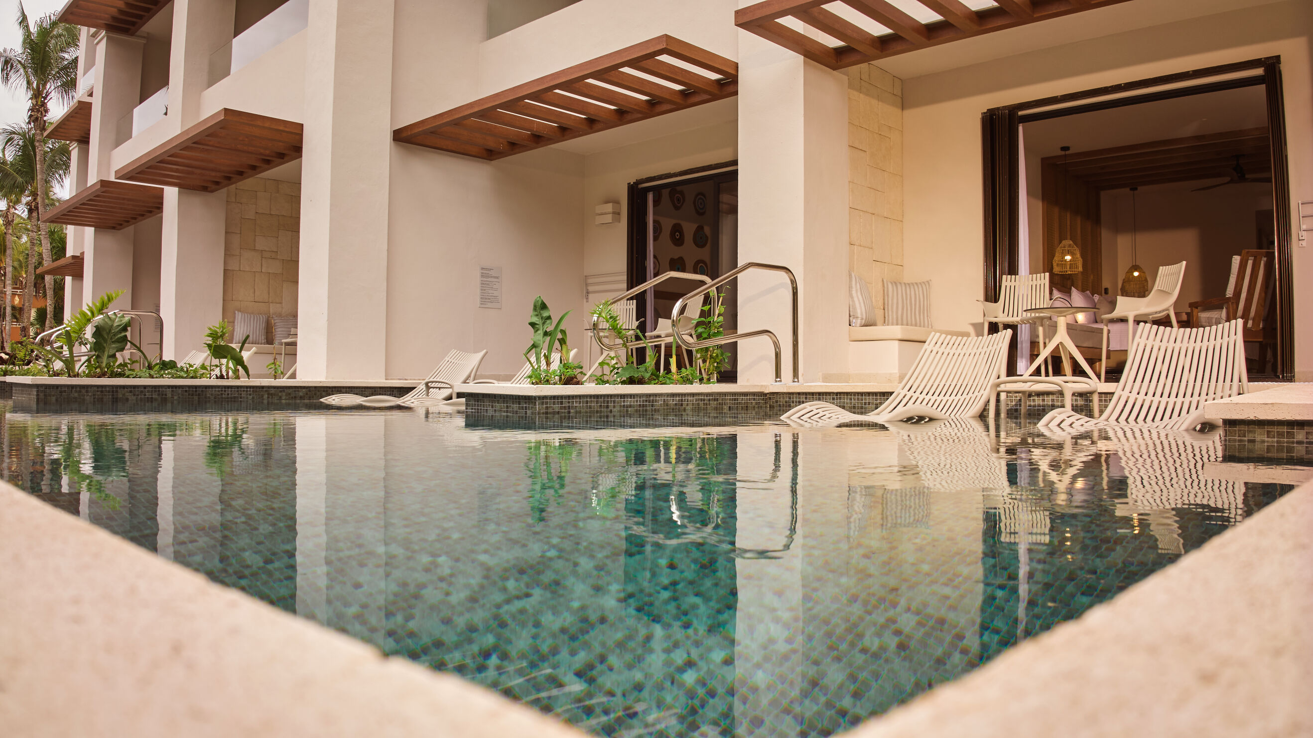 Junior Suite with Private Pool