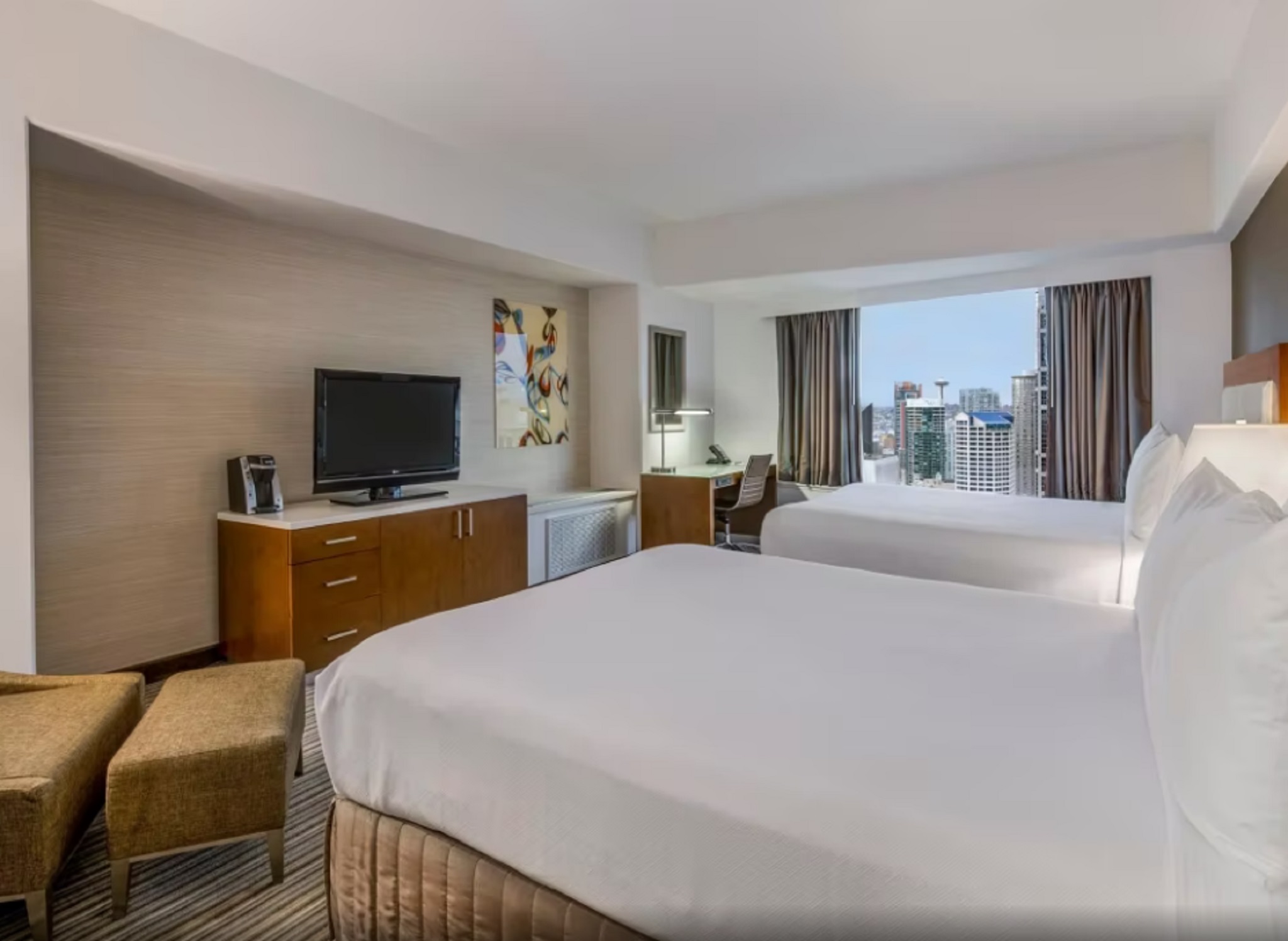 Double Two Queen Beds Premium